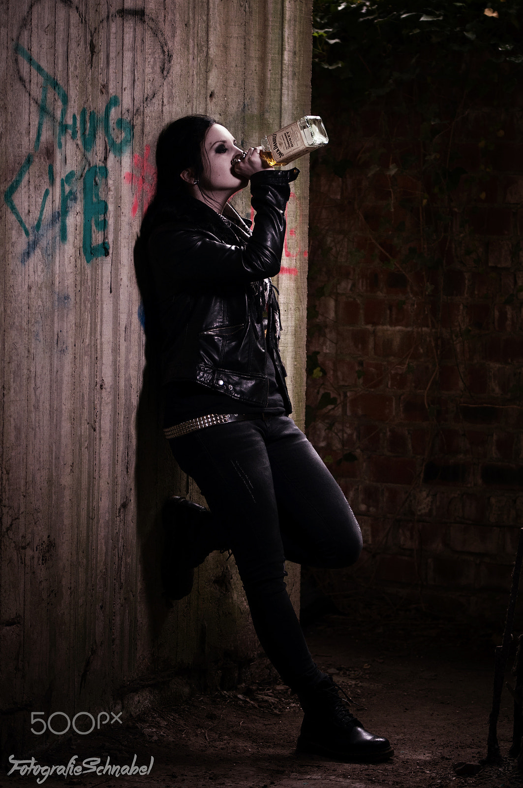 Sigma 70-200mm F2.8 EX DG OS HSM sample photo. Grungeshoot with alynera photography