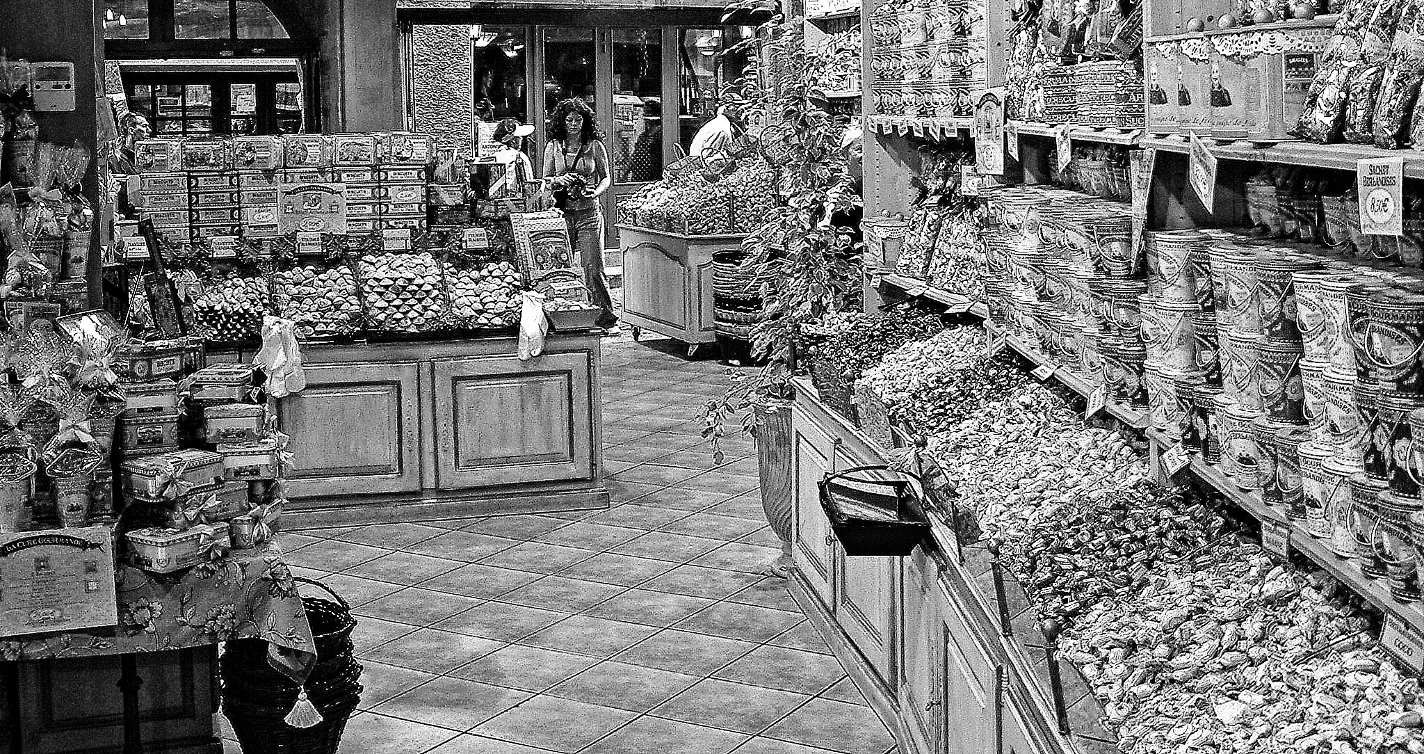Fujifilm FinePix S602 ZOOM sample photo. Des bonbons photography
