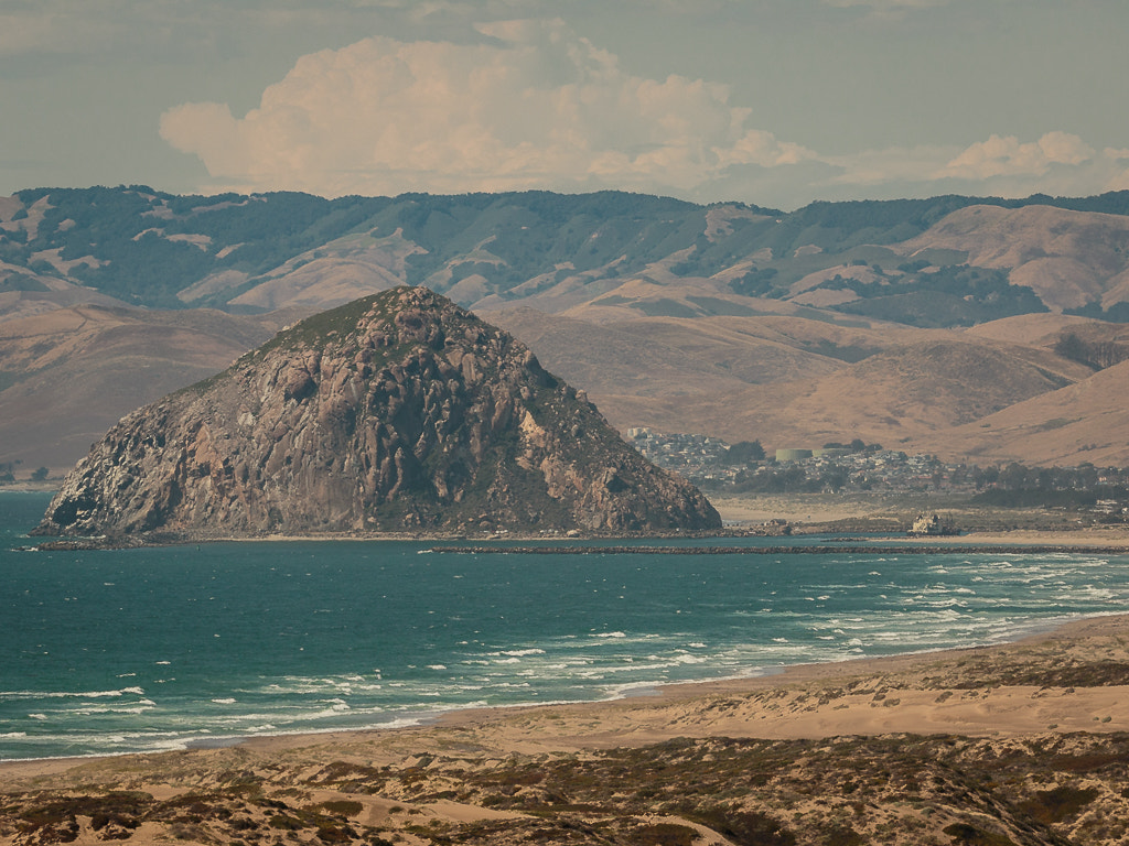 Canon EOS 7D Mark II + Canon EF 100-400mm F4.5-5.6L IS II USM sample photo. Morro rock photography