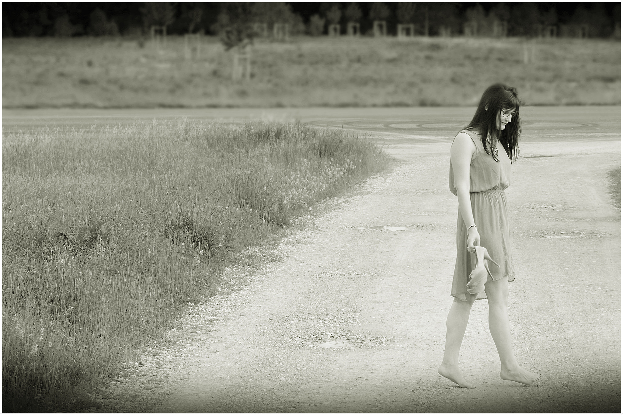 Nikon D2X sample photo. Barefoot photography