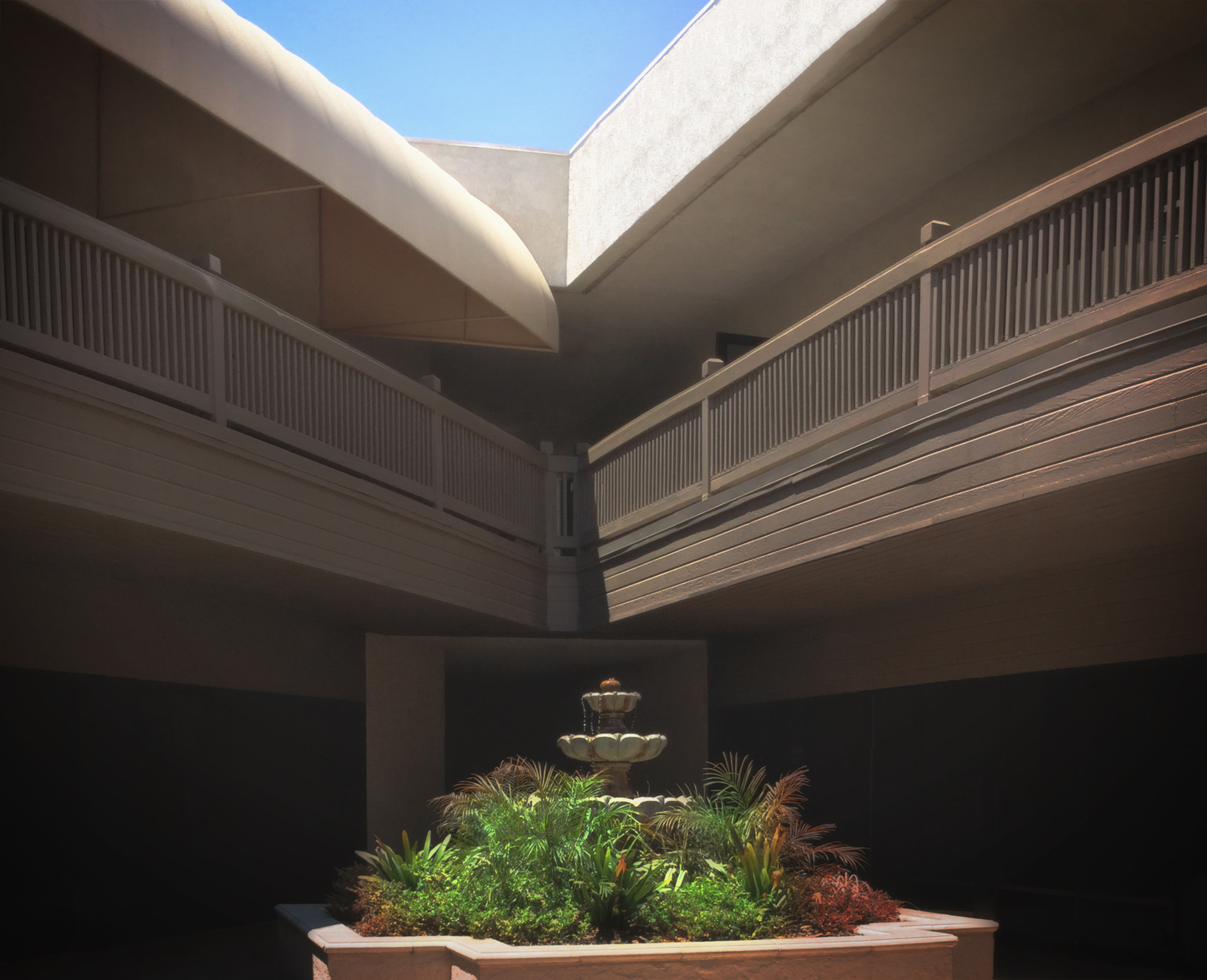 iPad Air 2 back camera 3.3mm f/2.4 sample photo. Exit from the courtyard photography