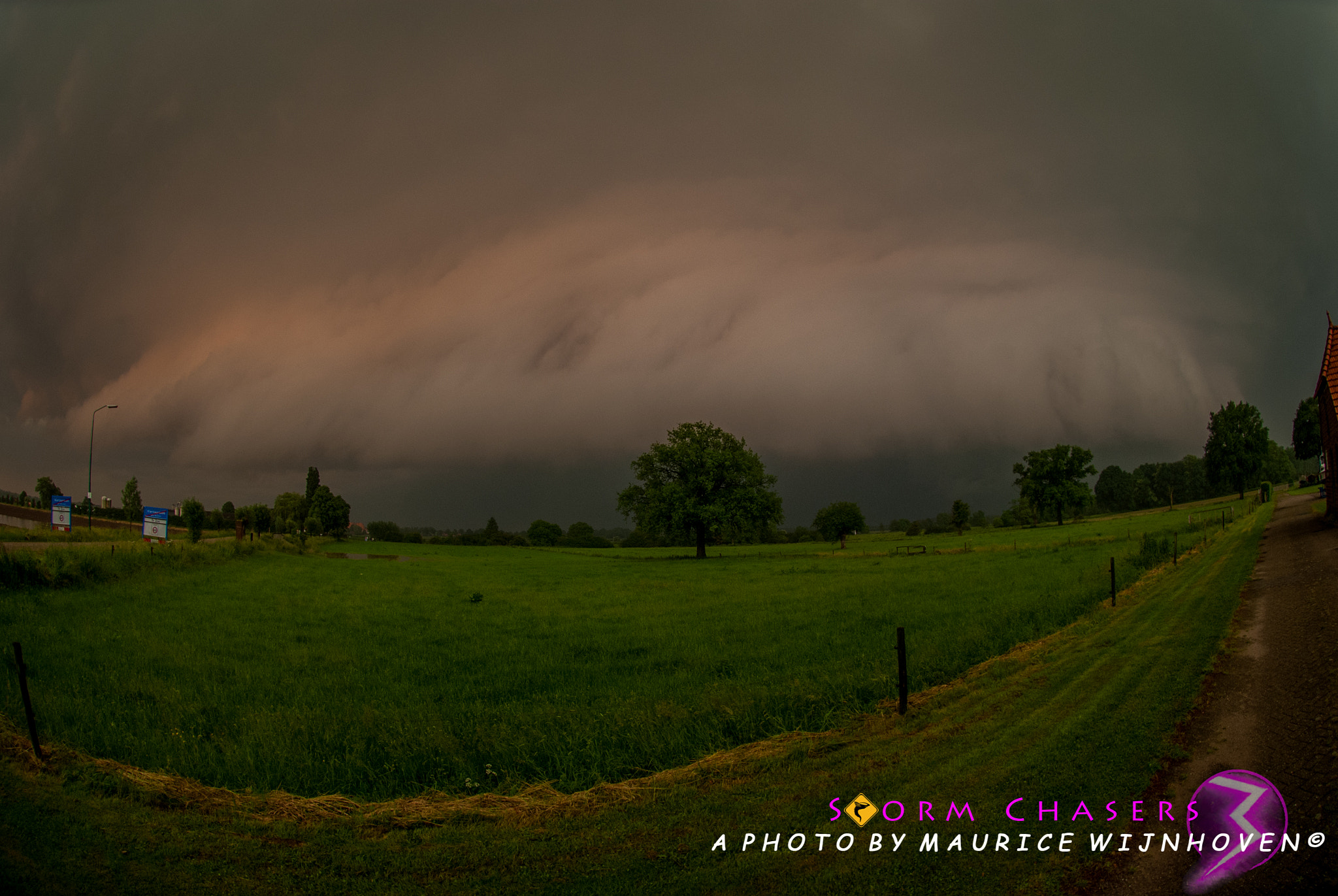 Nikon AF DX Fisheye-Nikkor 10.5mm F2.8G ED sample photo. Thunder 2 shelfcloud big :) photography