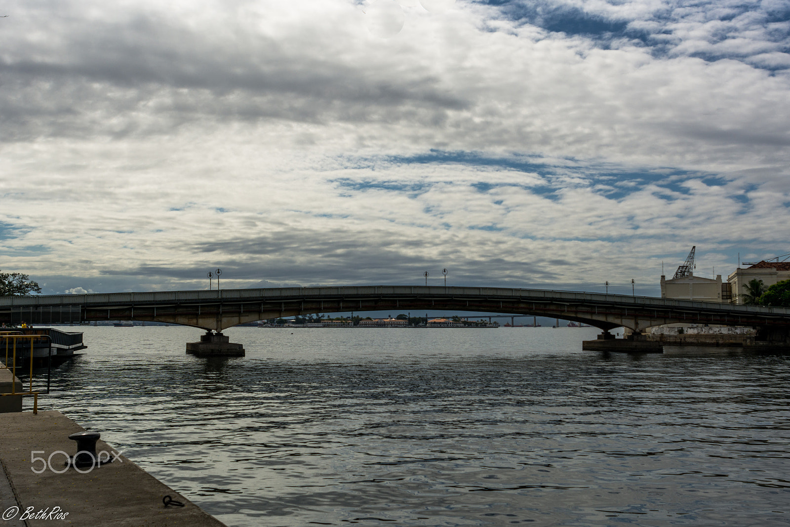 Nikon D7100 + Nikon AF Nikkor 24mm F2.8D sample photo. The bridge photography