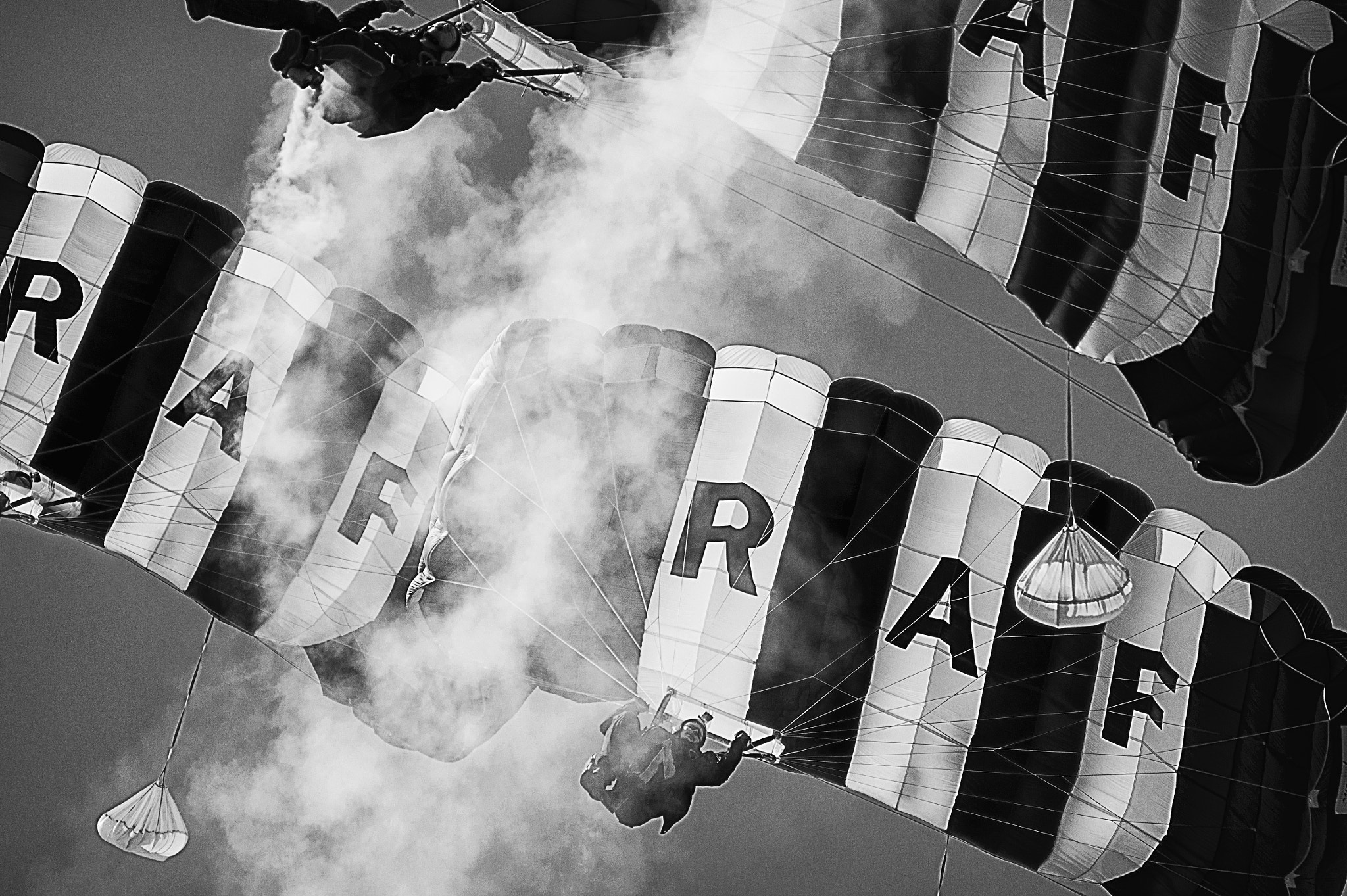 Sony 75-300mm F4.5-5.6 sample photo. The red devil display team photography