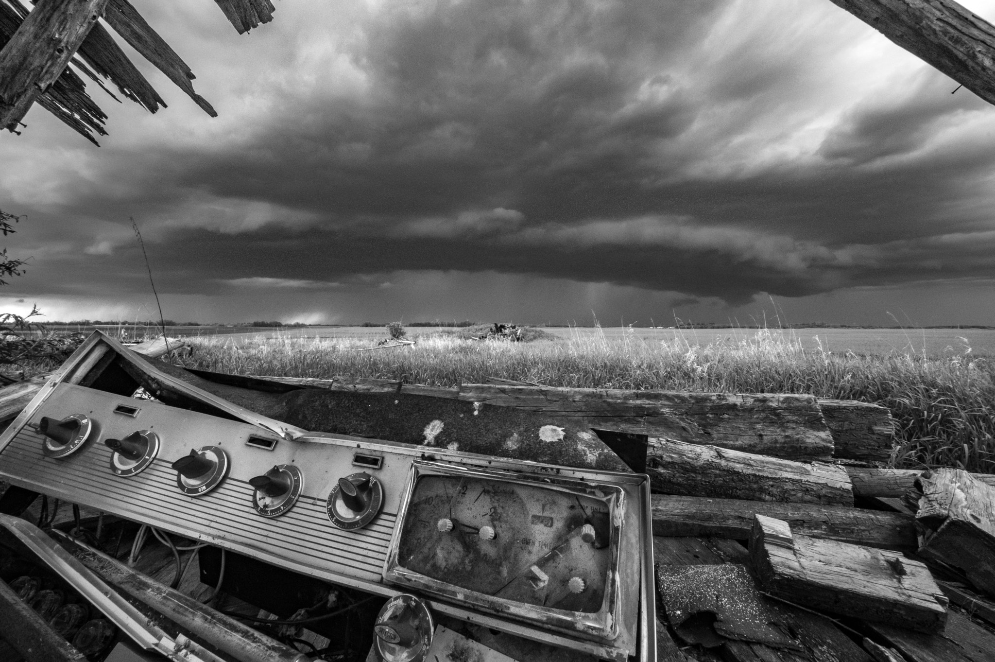 Sigma 10-20mm F3.5 EX DC HSM sample photo. Weather control station photography
