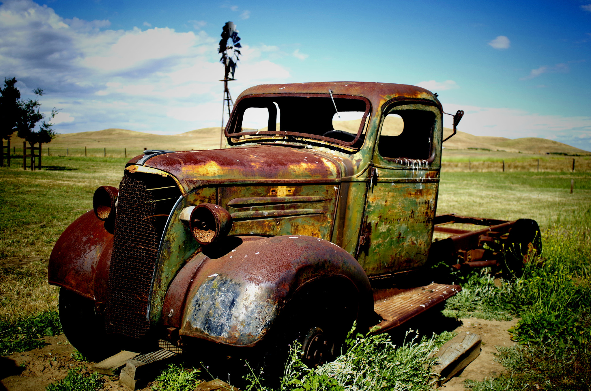 Pentax K-30 sample photo. Old chevy photography