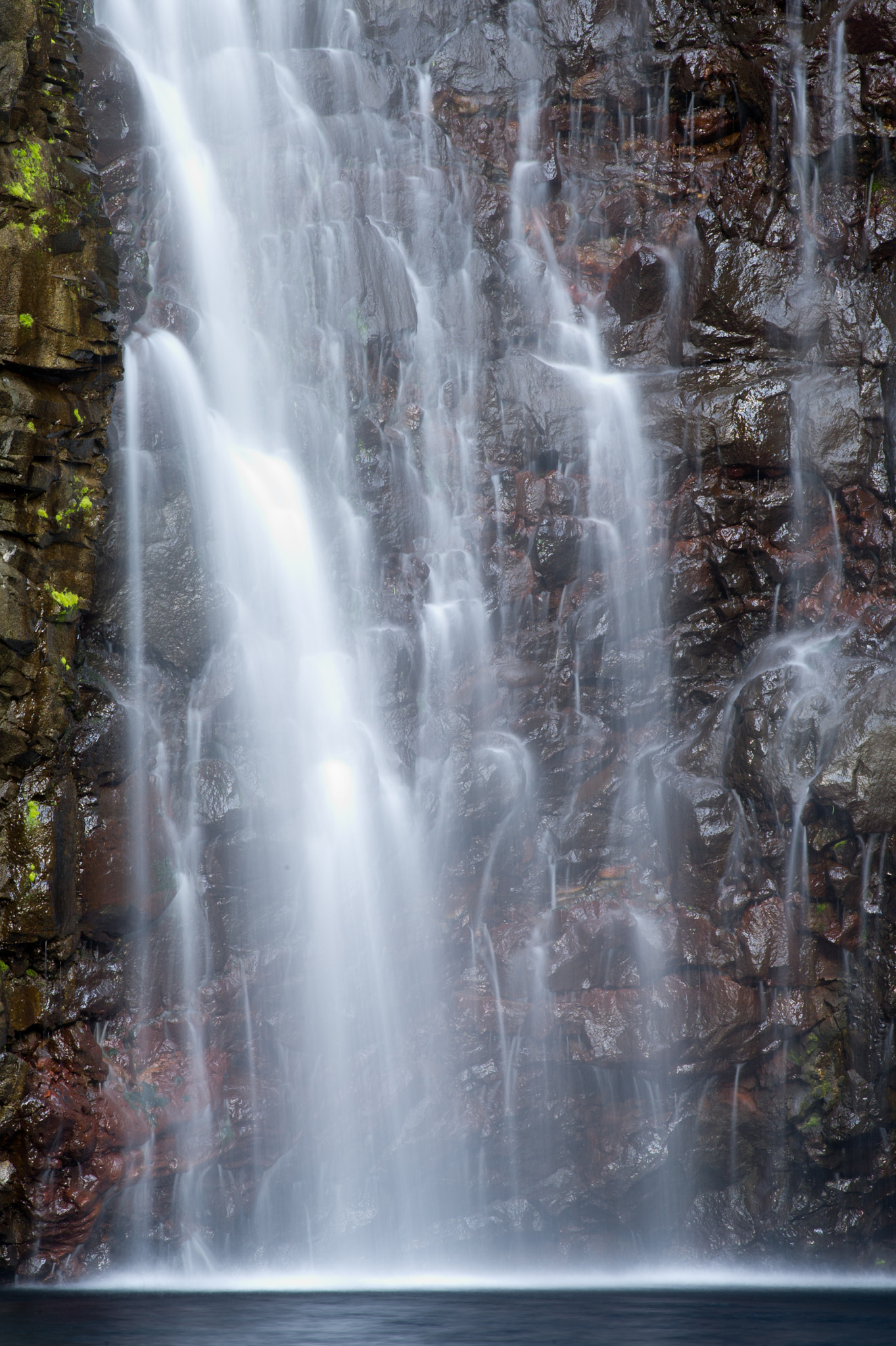 Nikon D3S + Nikon AF-S Nikkor 300mm F4D ED-IF sample photo. Cascade du chaudron - ile de la réunion photography