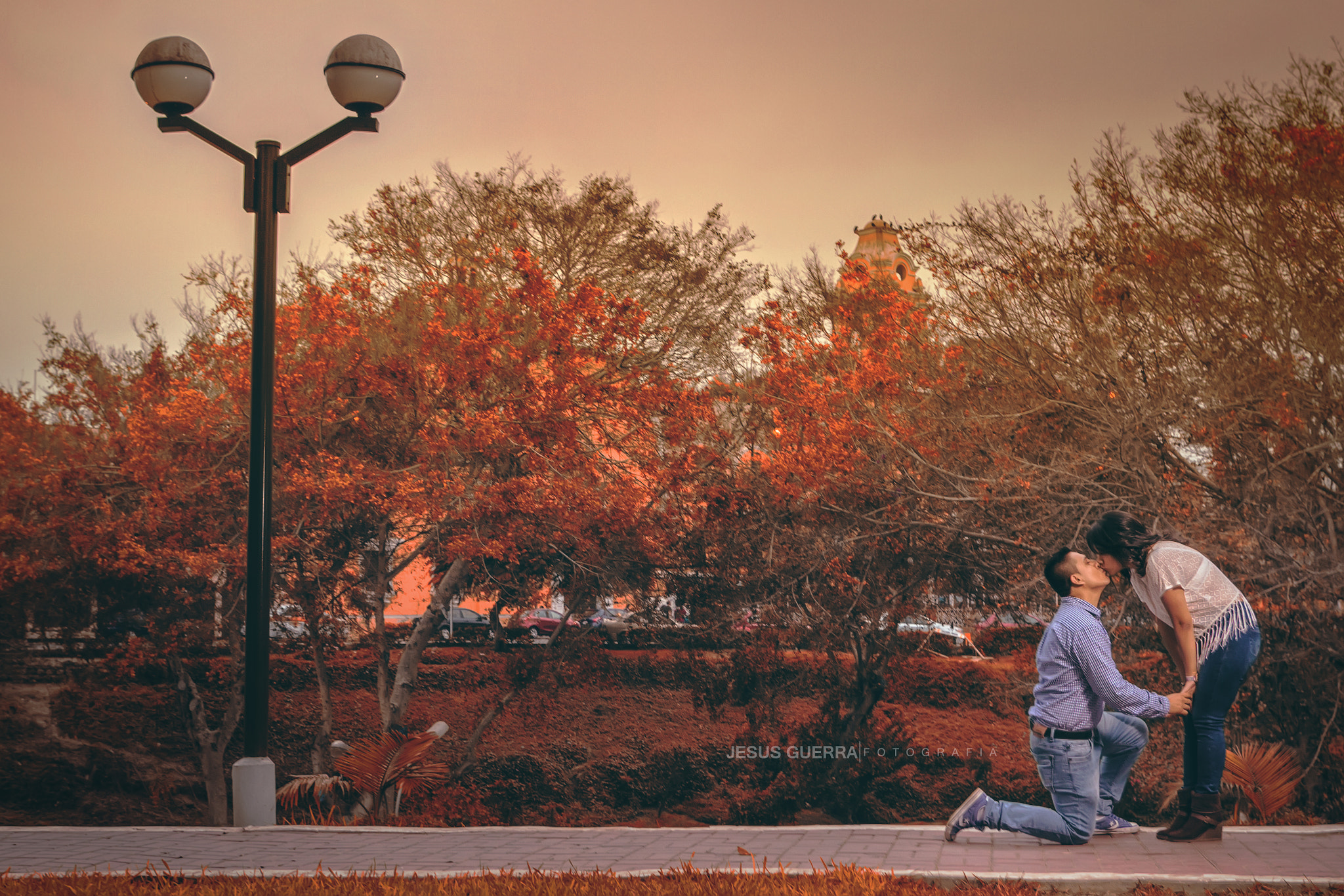 Canon EOS 7D + Canon EF 20-35mm f/2.8L sample photo. Amor en otoño photography