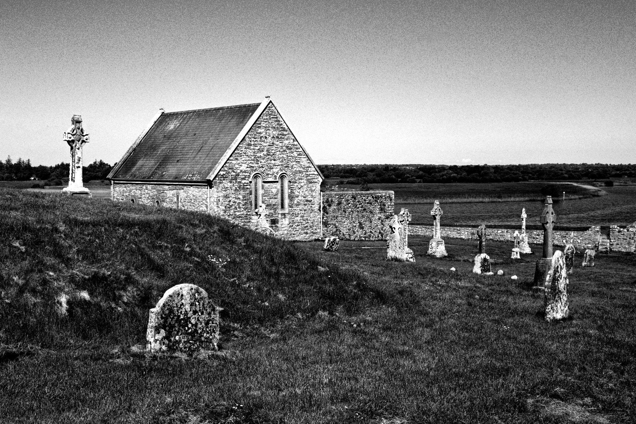 18.00 - 55.00 mm f/3.5 - 5.6 sample photo. Clonmacnoise photography