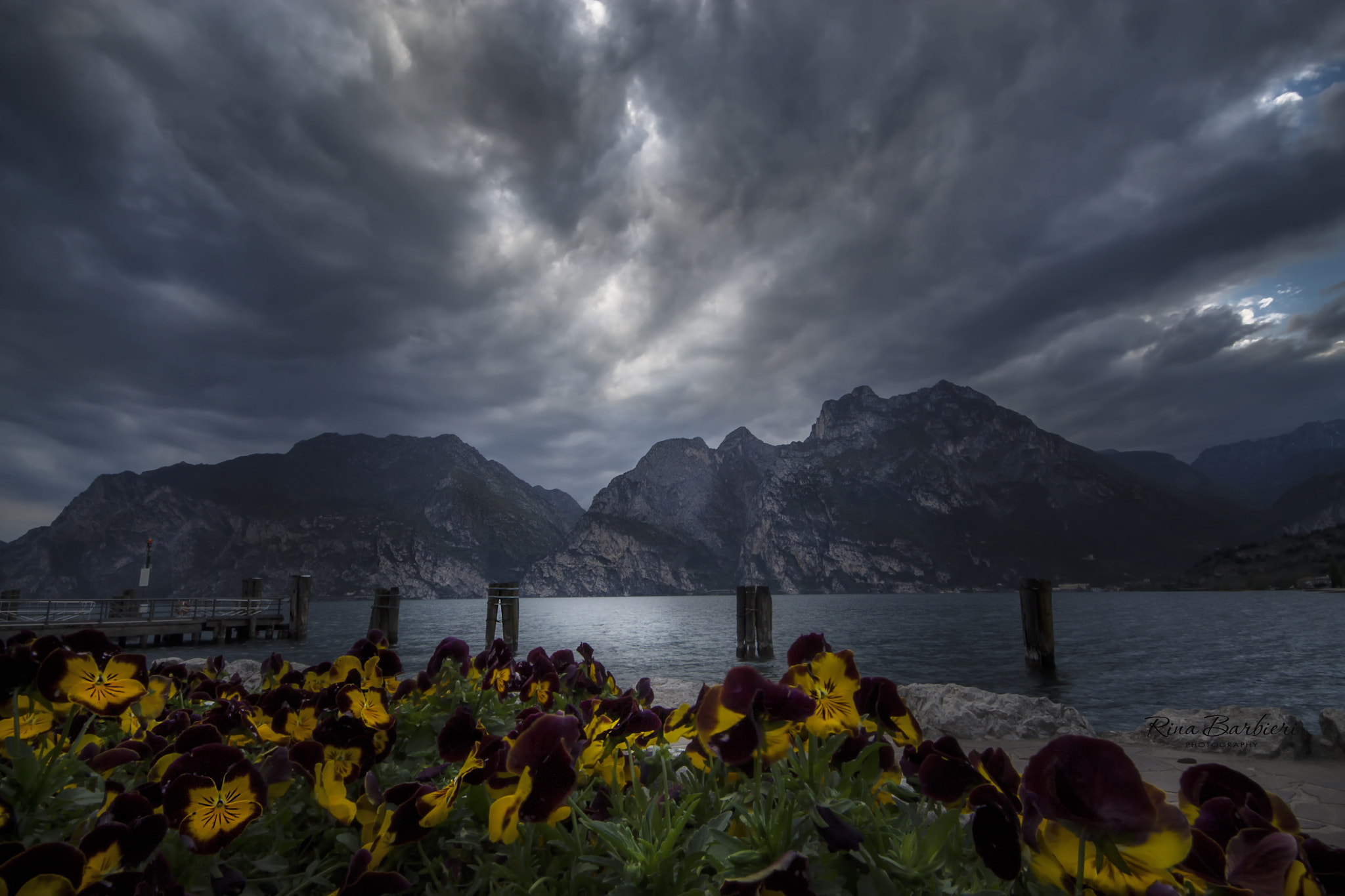 Sigma 8-16mm F4.5-5.6 DC HSM sample photo. Storm on the lake photography