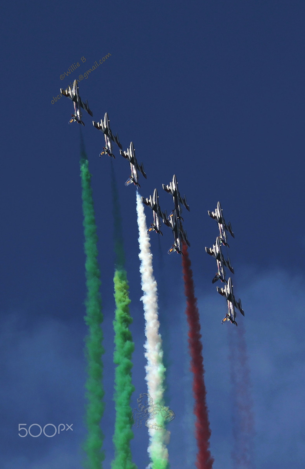 Canon EOS 550D (EOS Rebel T2i / EOS Kiss X4) + Sigma 150-500mm F5-6.3 DG OS HSM sample photo. Aermacchi mb-339 frecce tricolori by willie b photography