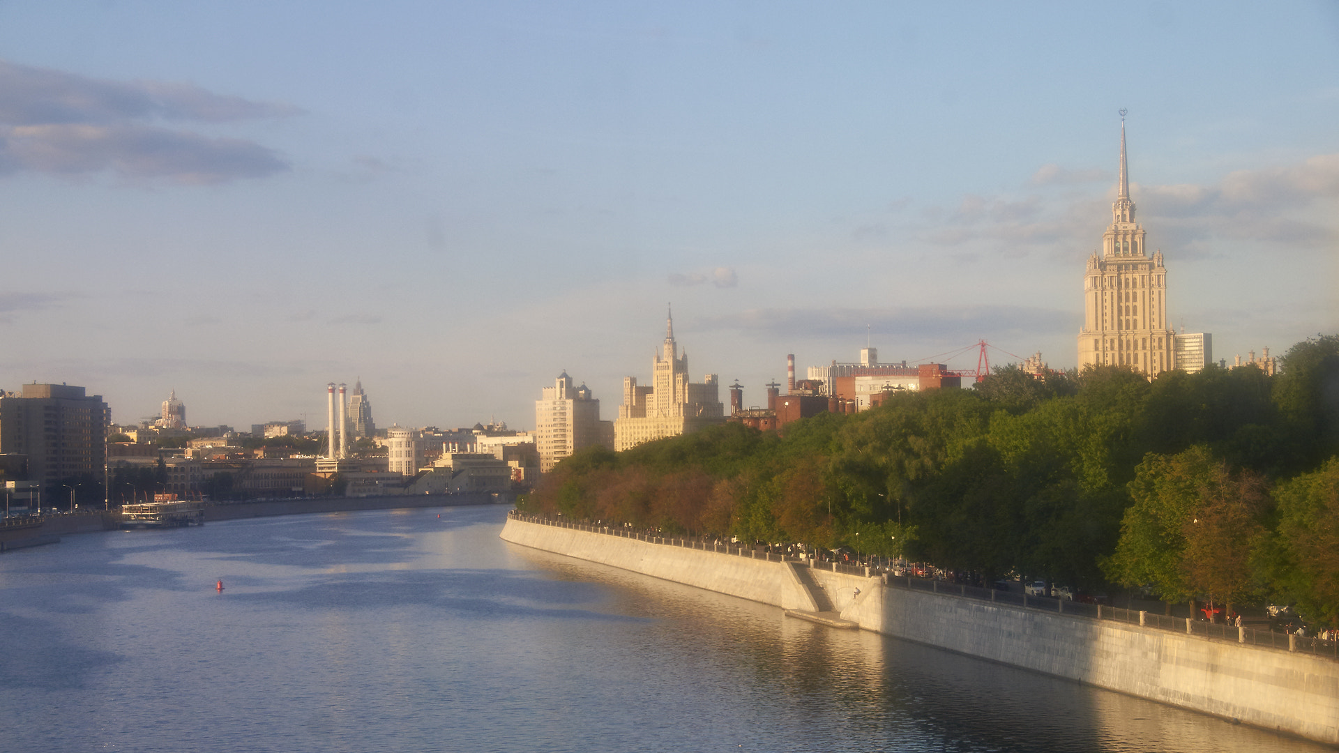 Sony SLT-A35 sample photo. Вид с Багратионовского моста на центр Москвы photography
