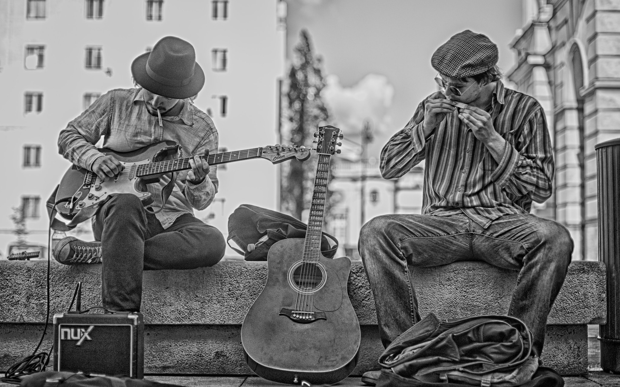 Nikon D700 + AF Nikkor 50mm f/1.4 sample photo. Street music photography