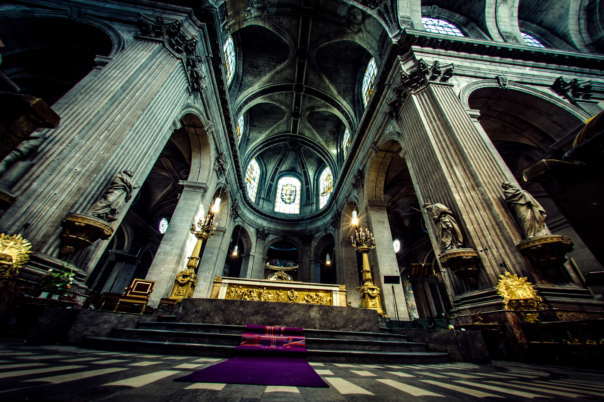 Nikon AF DX Fisheye-Nikkor 10.5mm F2.8G ED sample photo. Paris photography