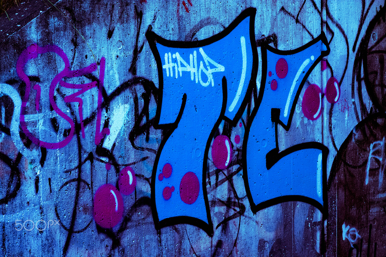 Nikon D7100 + Sigma 85mm F1.4 EX DG HSM sample photo. Graffiti photography