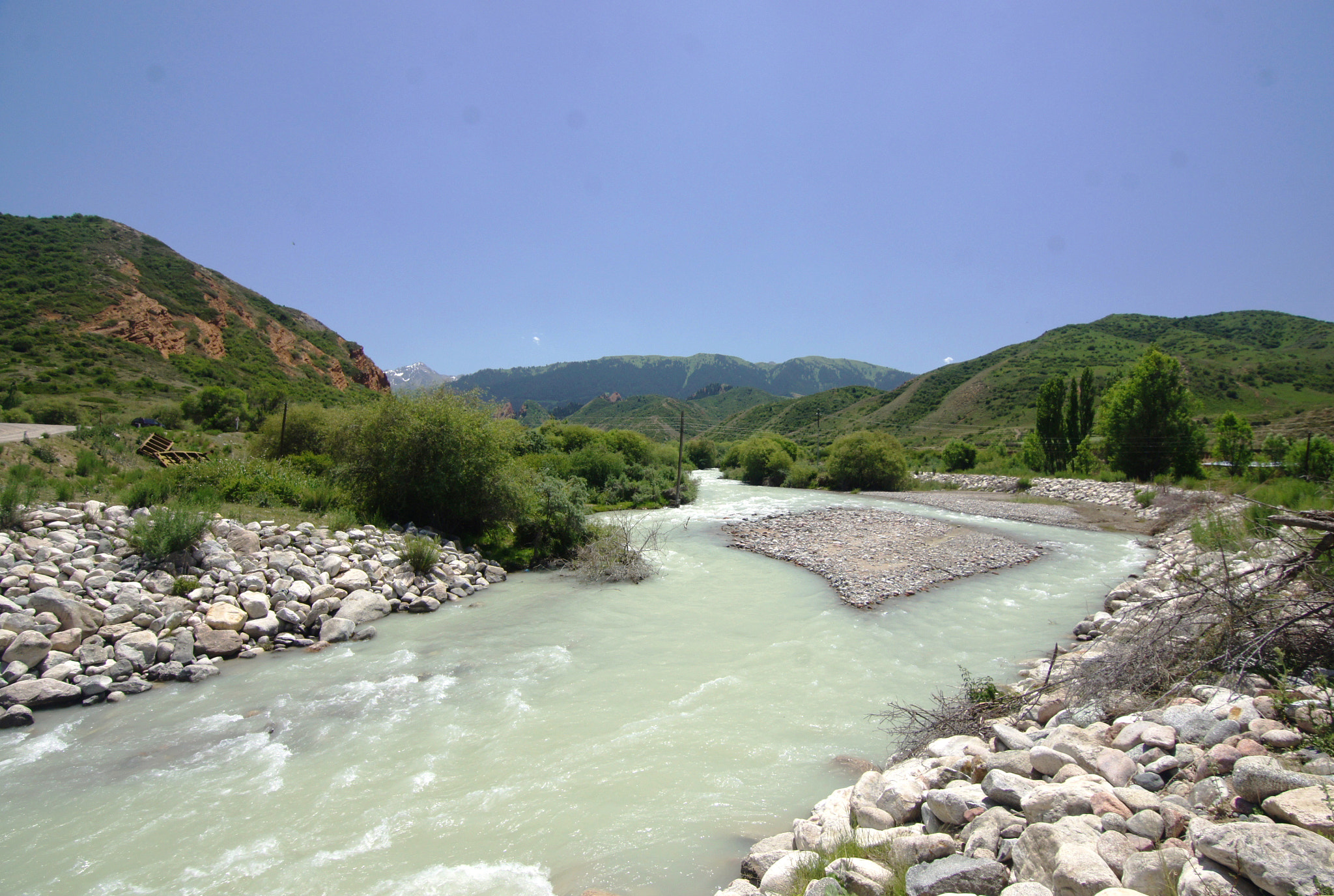 20mm F2.8 sample photo. Kyrgyzstan -- barskaun gorge photography