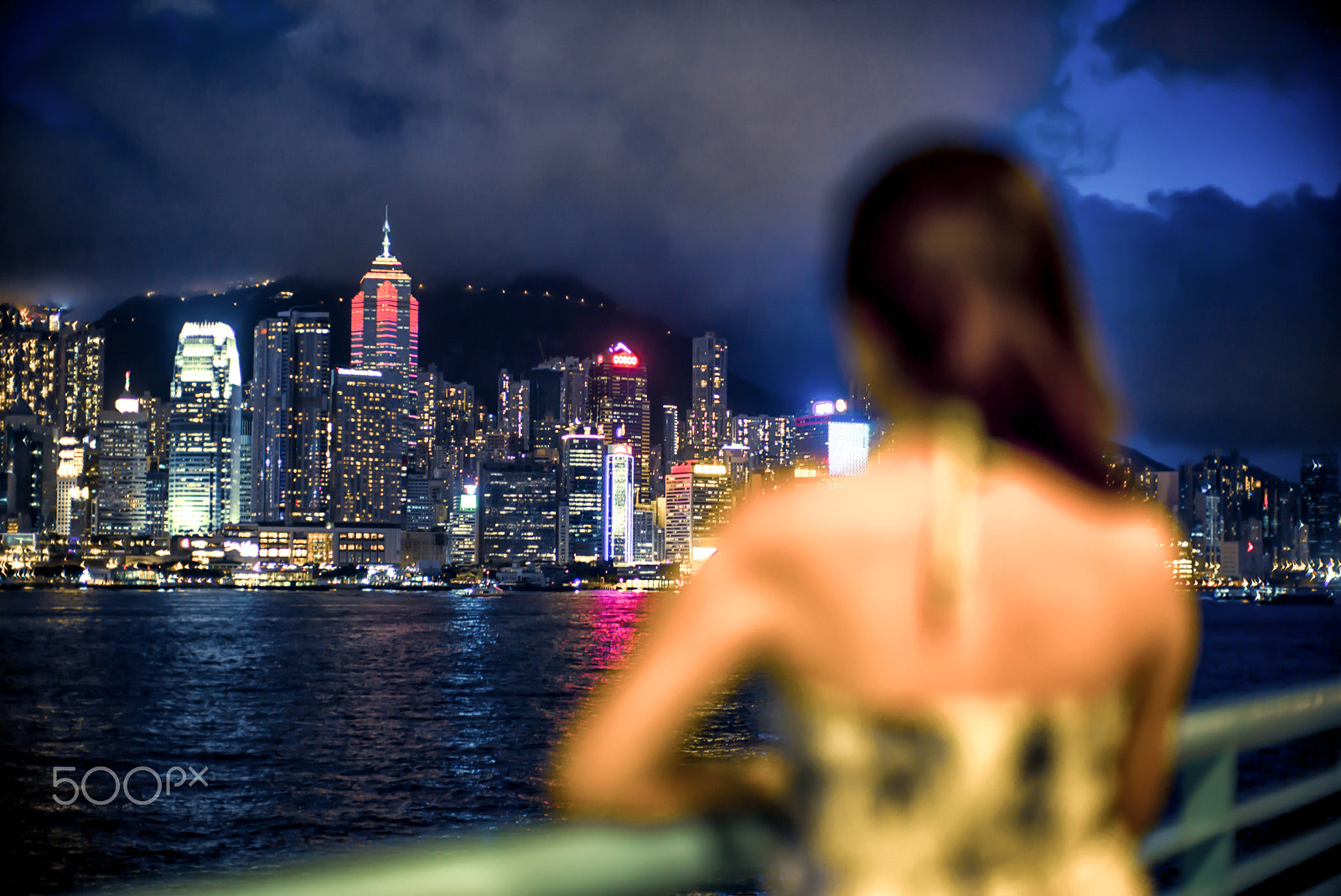 Leica M (Typ 240) + Noctilux-M 1:1/50 sample photo. A view of hong kong island from kowloon side photography