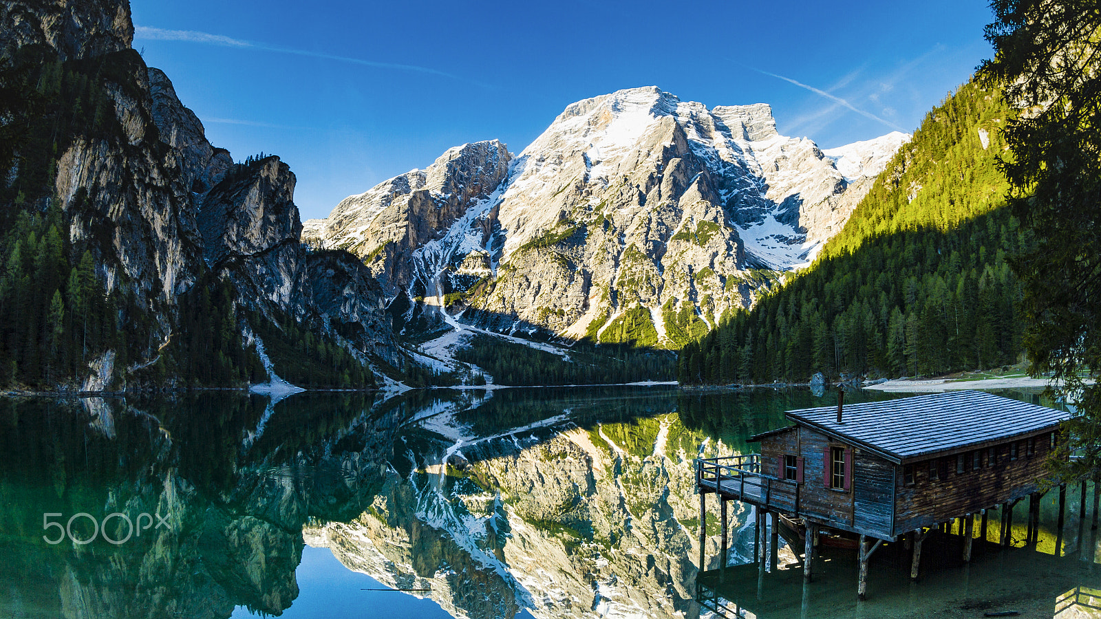 Canon EOS 7D + Canon EF 8-15mm F4L Fisheye USM sample photo. Italy - lake braies photography