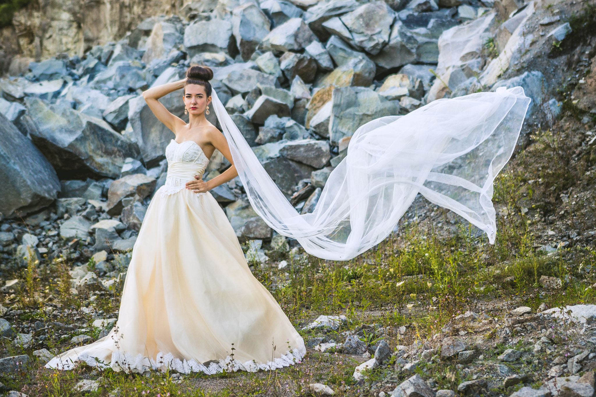 Canon EOS 600D (Rebel EOS T3i / EOS Kiss X5) + Sigma 18-35mm f/1.8 DC HSM sample photo. Gorgeous bride photography