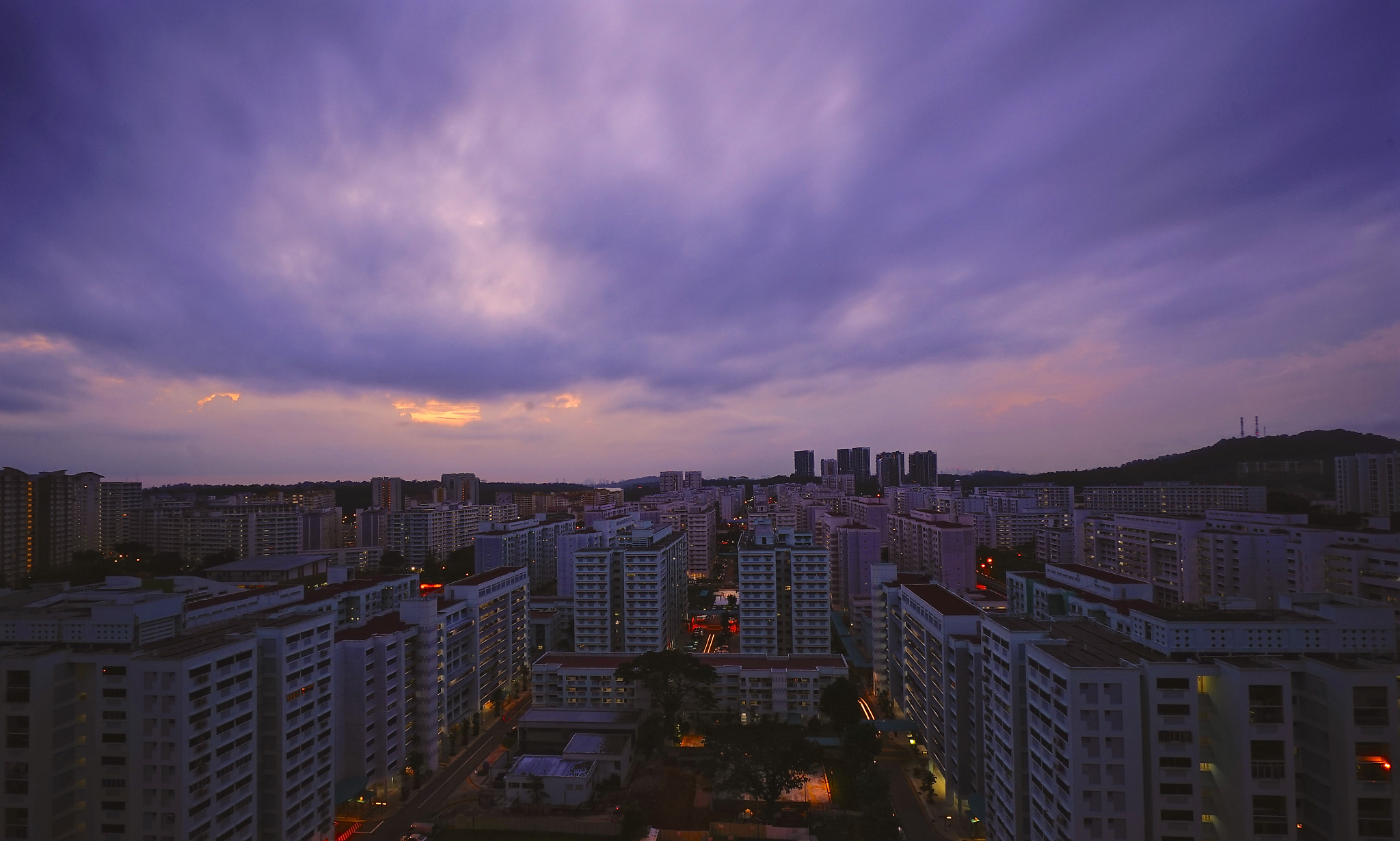 Sony a7R + Sony E 10-18mm F4 OSS sample photo. Windy photography