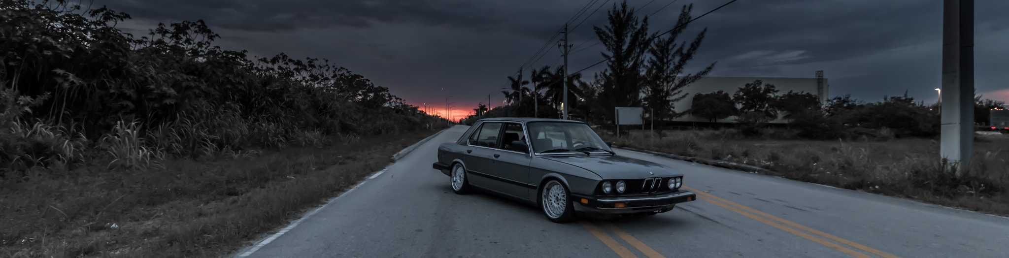 Canon EF-S 10-18mm F4.5–5.6 IS STM sample photo. Bmw 528i photography