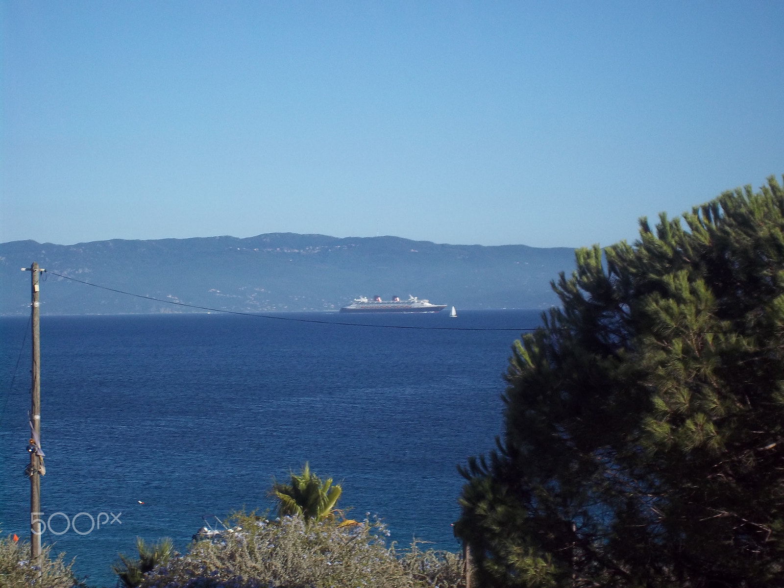 Kodak EASYSHARE M530 DIGITAL CAMERA sample photo. Ocean blue photography