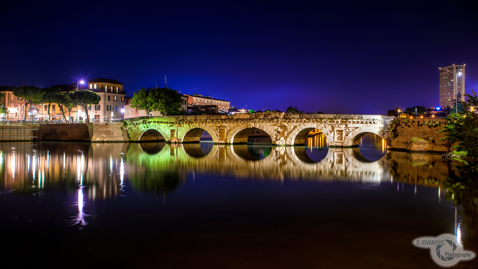 Sony a7R II + 35-70mm F4 sample photo. Ponte di tiberio photography