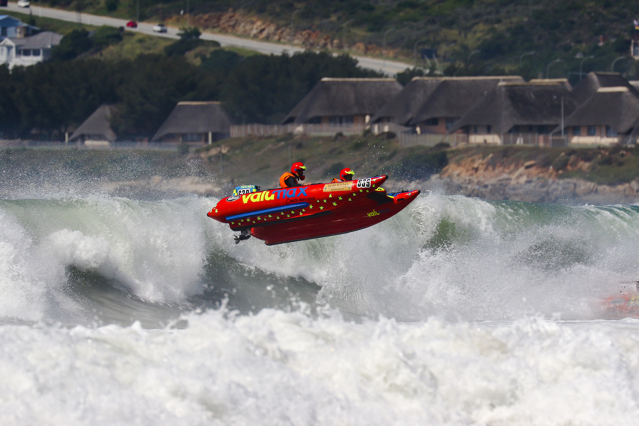 Canon EOS 7D Mark II + Canon EF 100-400mm F4.5-5.6L IS II USM sample photo. Massive waves- mosselbay - sa photography