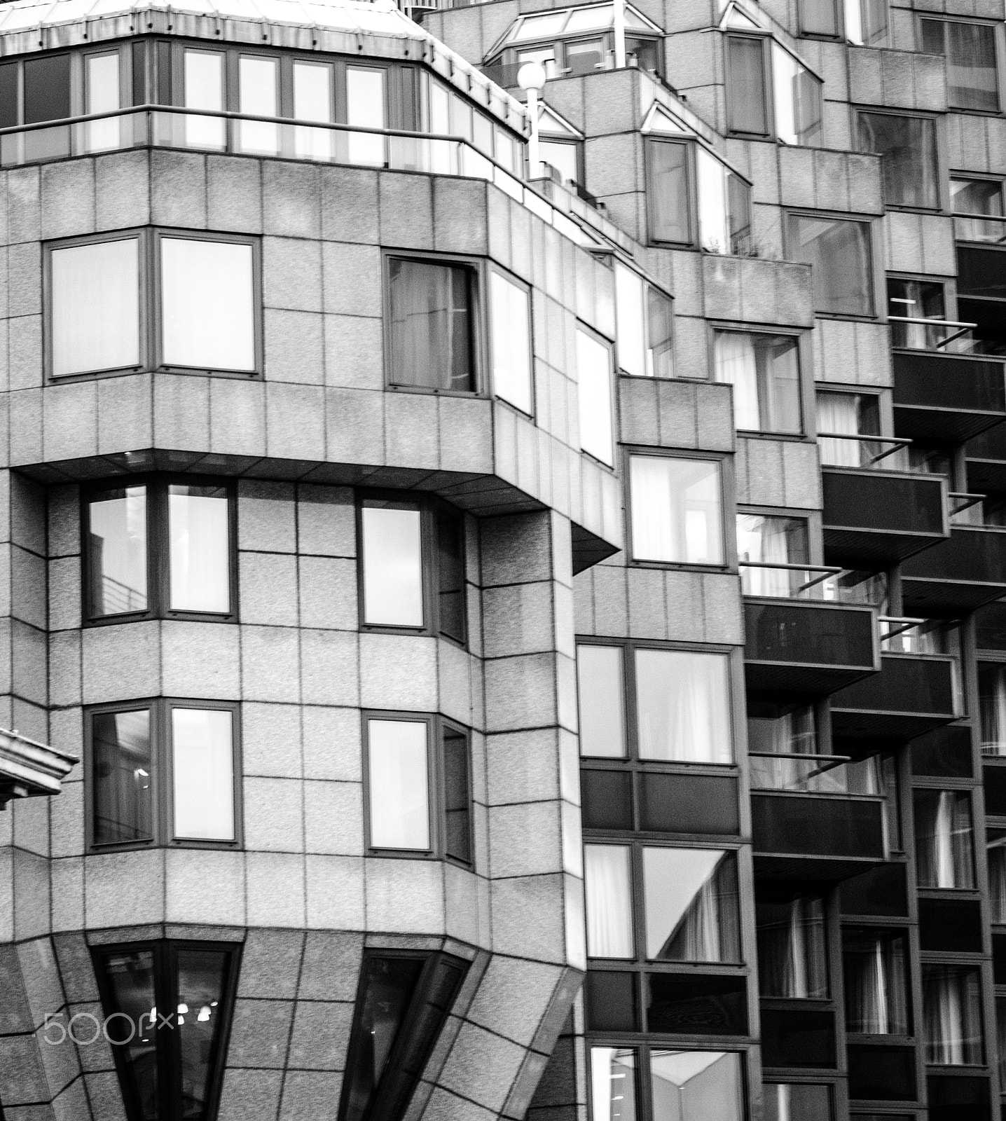 Nikon D5100 + Sigma 85mm F1.4 EX DG HSM sample photo. London architecture photography