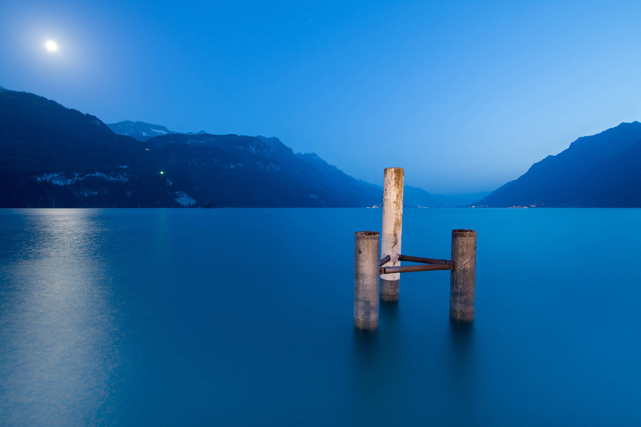 Sigma 10-20mm F3.5 EX DC HSM sample photo. Lake view, brienze, switzerland photography