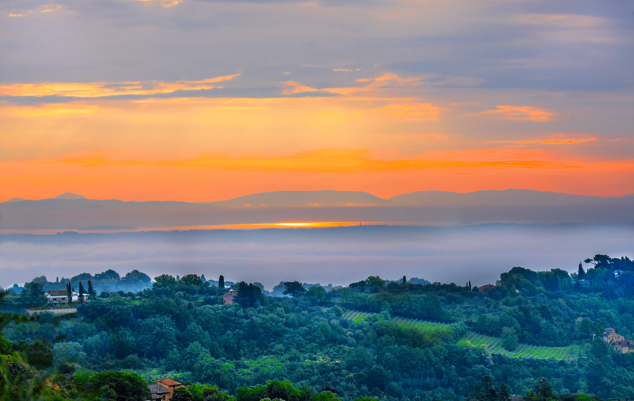 Sony a7R II + Canon EF 100-400mm F4.5-5.6L IS II USM sample photo. Sunrise montepulciano photography