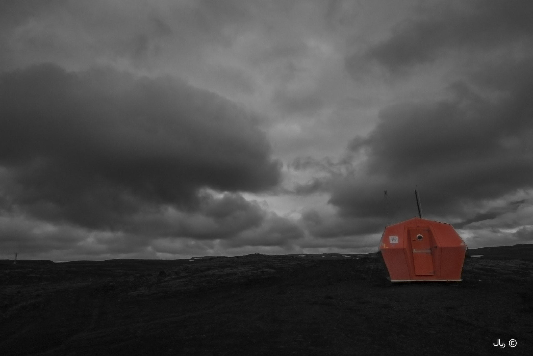 Nikon D200 sample photo. Clouds - seeking refuge photography