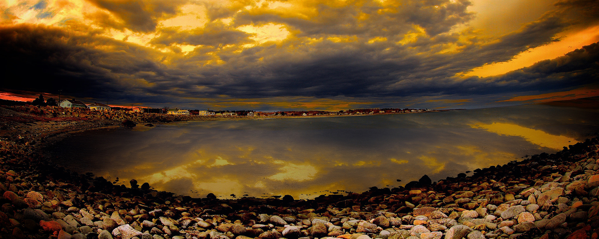 Canon EOS 7D + Canon EF 8-15mm F4L Fisheye USM sample photo. Scary clouds photography