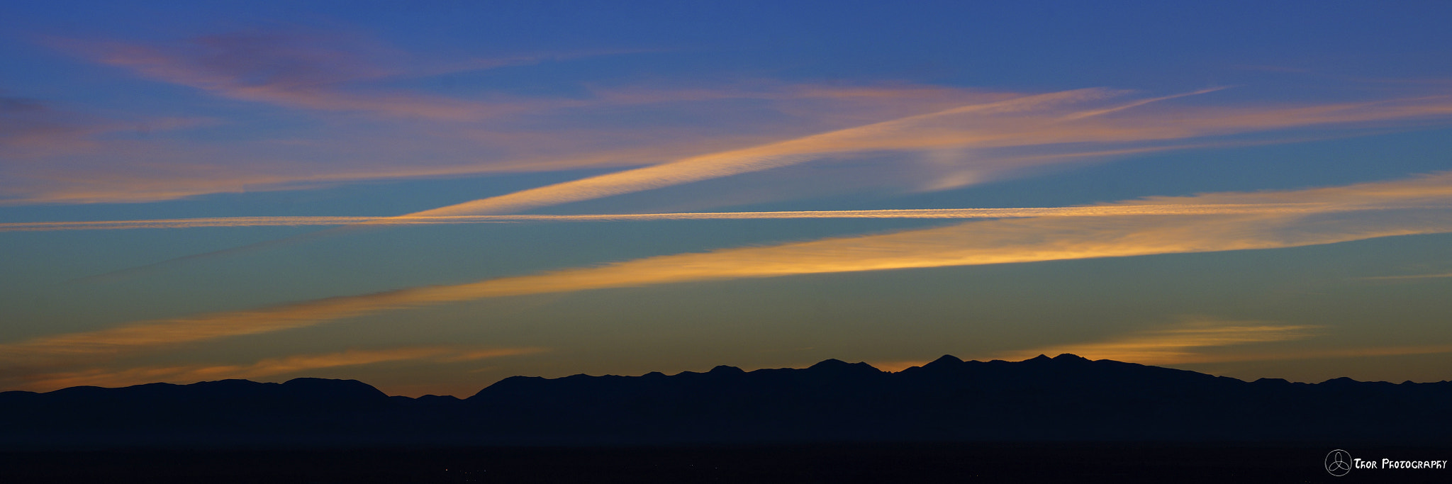 Tamron SP 70-300mm F4-5.6 Di USD sample photo. Sky streak photography