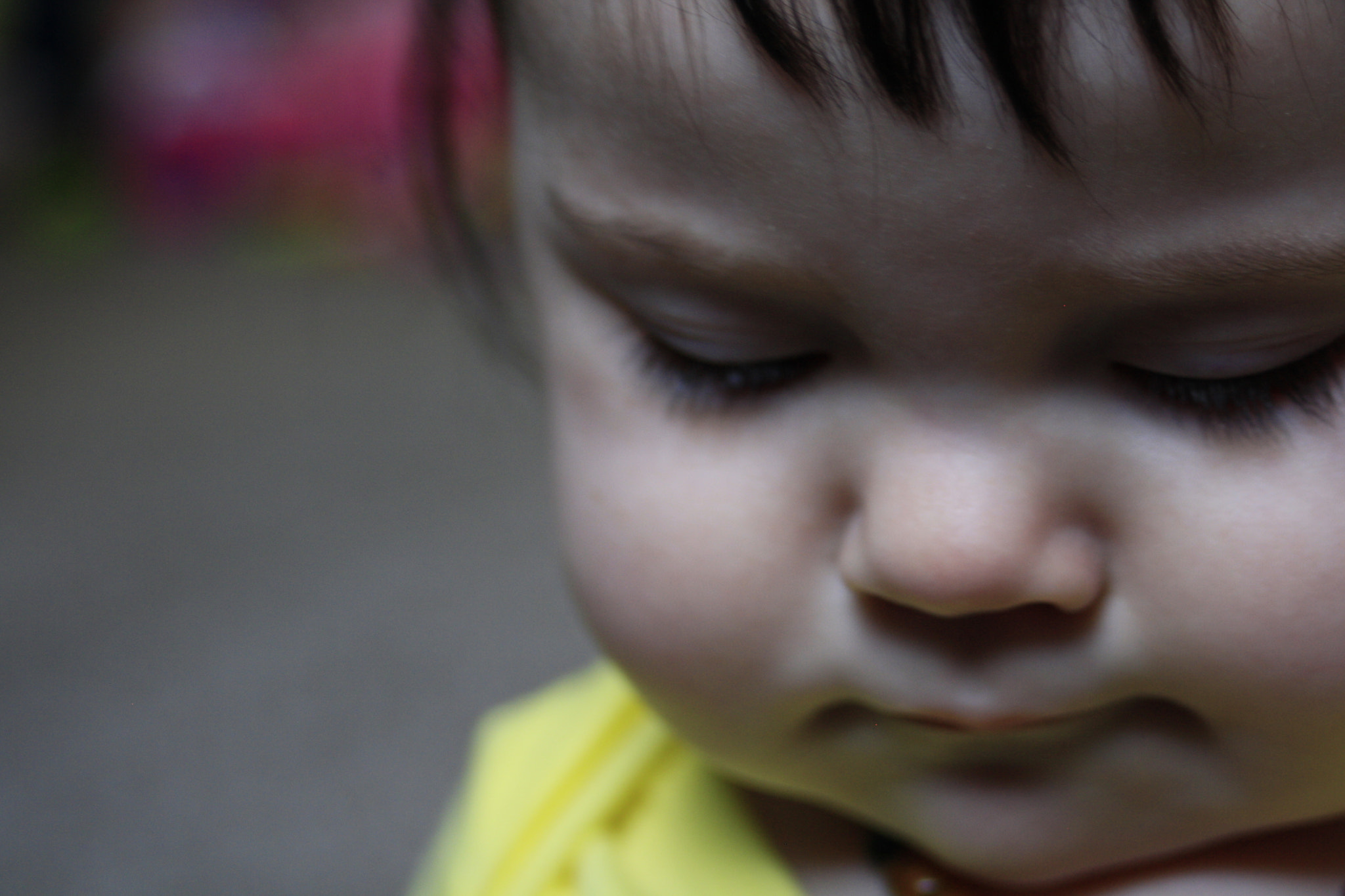 Canon EF 35-70mm f/3.5-4.5 sample photo. Little in yellow photography