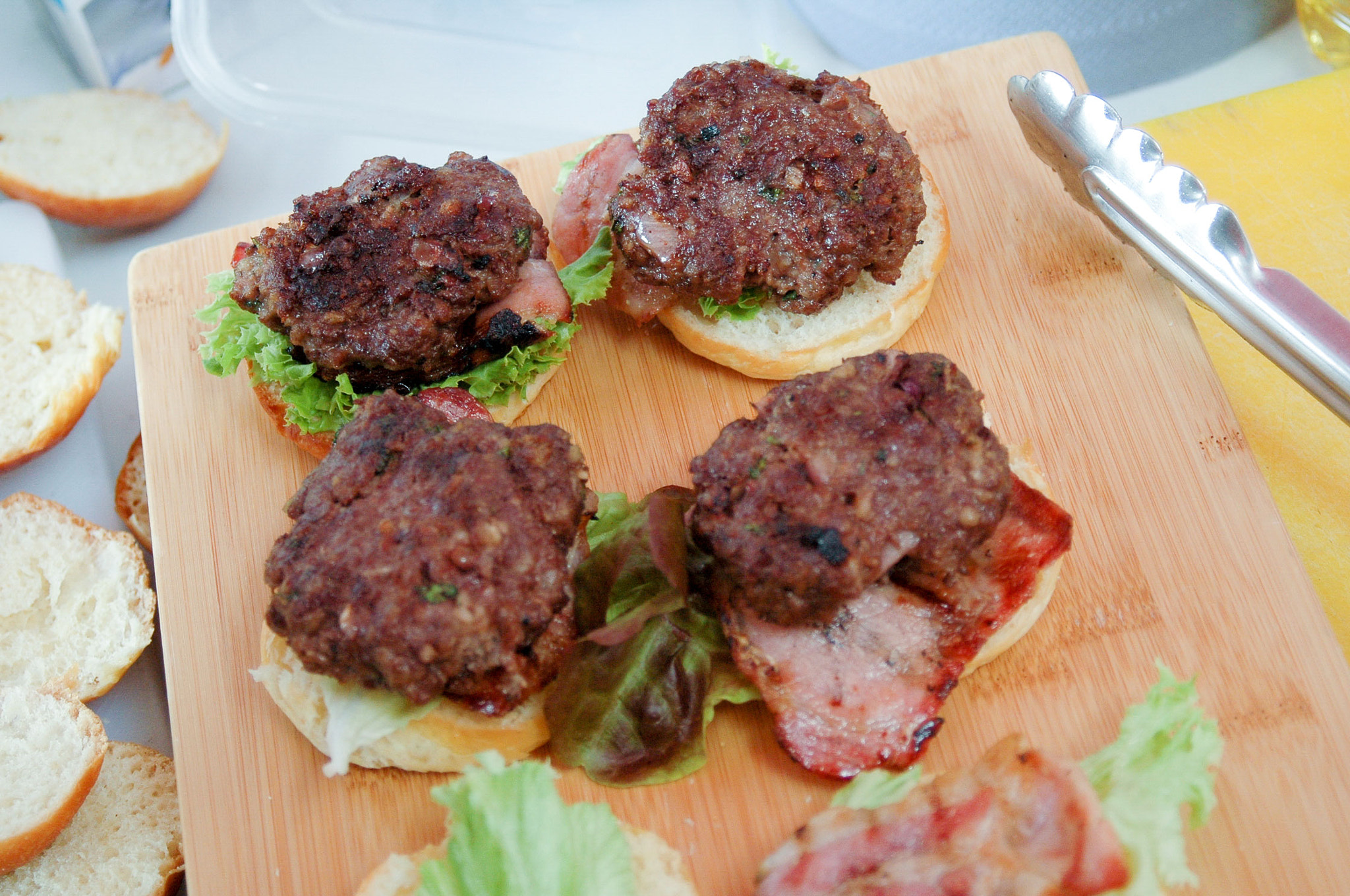 AF Zoom-Nikkor 28-80mm f/3.3-5.6G sample photo. Waterloo food festival 2015 photography