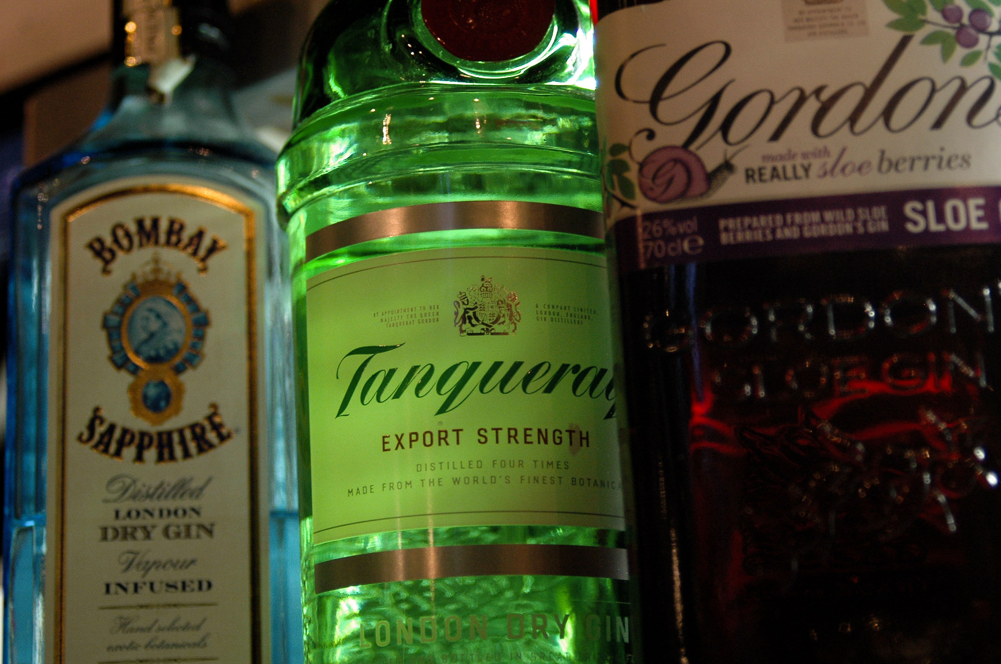 AF Zoom-Nikkor 28-80mm f/3.3-5.6G sample photo. Gins on the shelf - the walrus photography