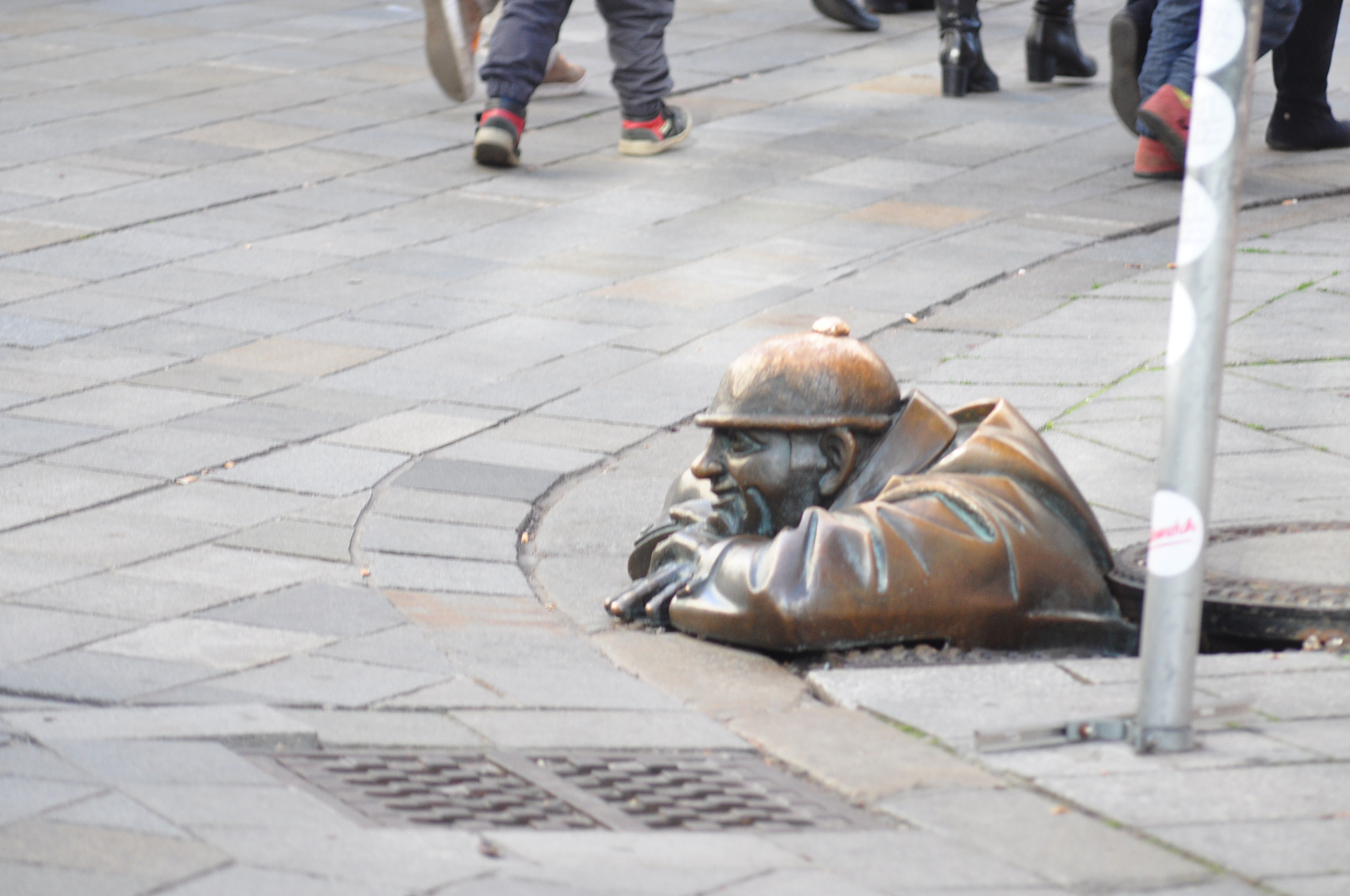 Sigma 70-300mm F4-5.6 APO Macro Super II sample photo. Bratislava slovakia photography