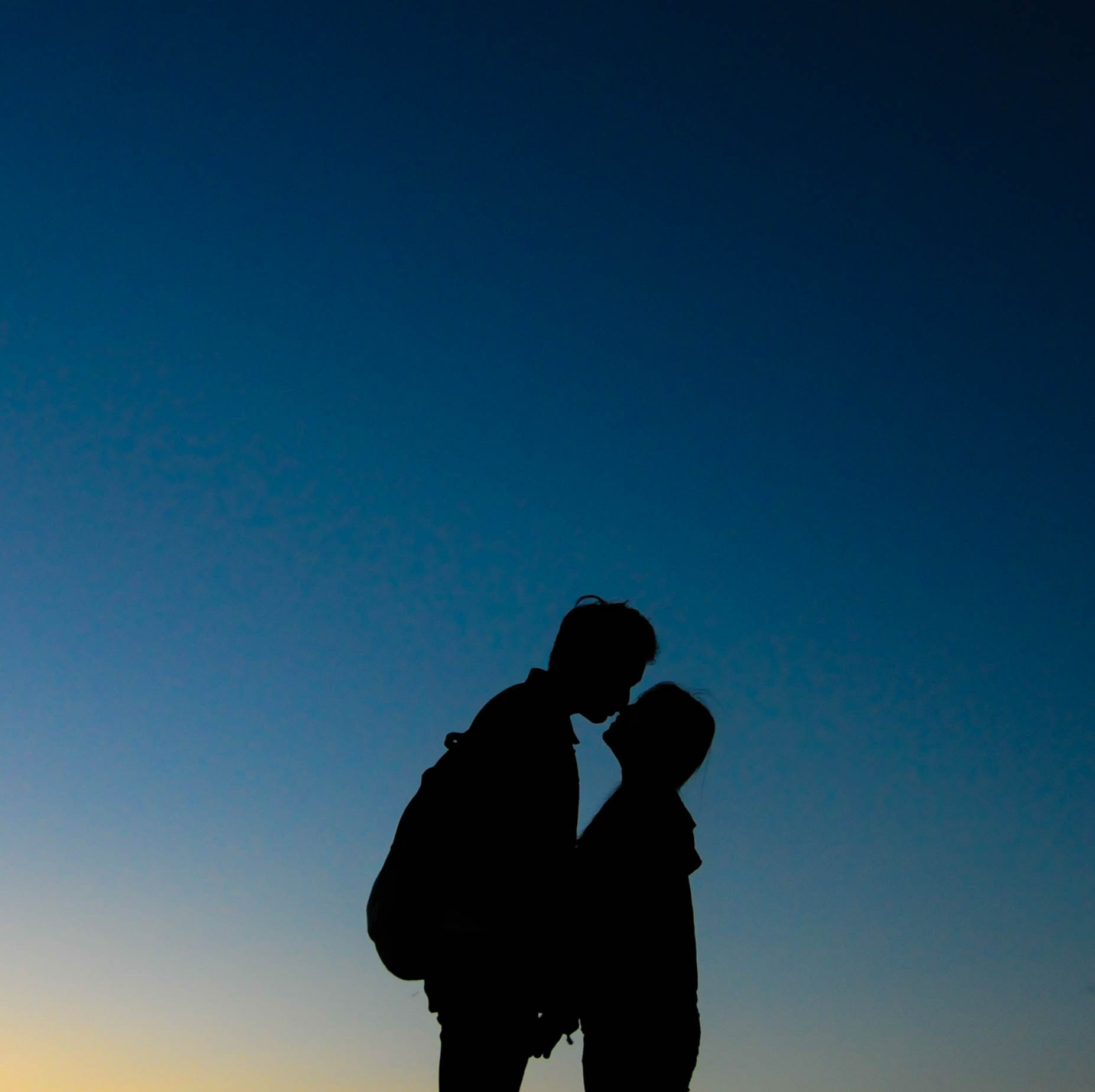 Nikon D300S sample photo. A silent kiss photography