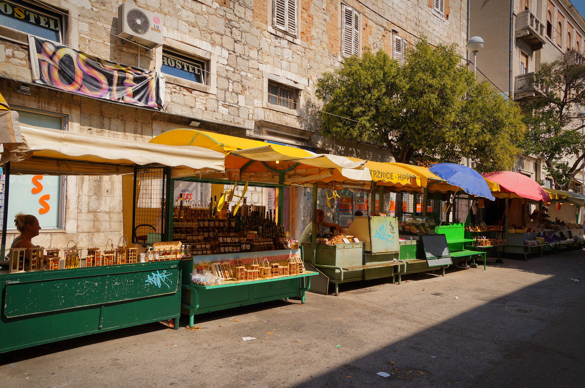 Sony DT 18-250mm F3.5-6.3 sample photo. Croatian bazar photography