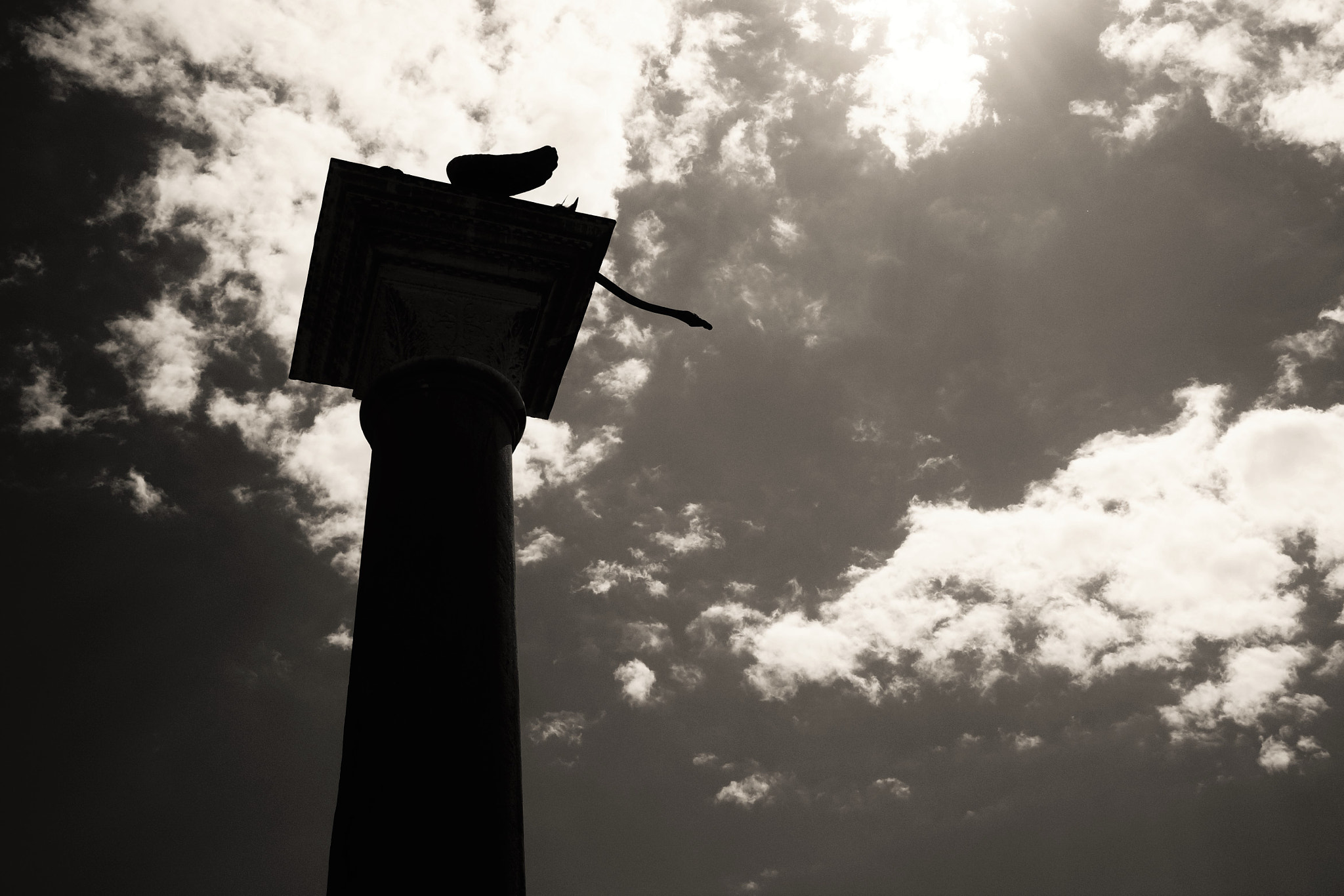 Sony Alpha NEX-3N + Sony E 18-50mm F4-5.6 sample photo. Venetian skies photography