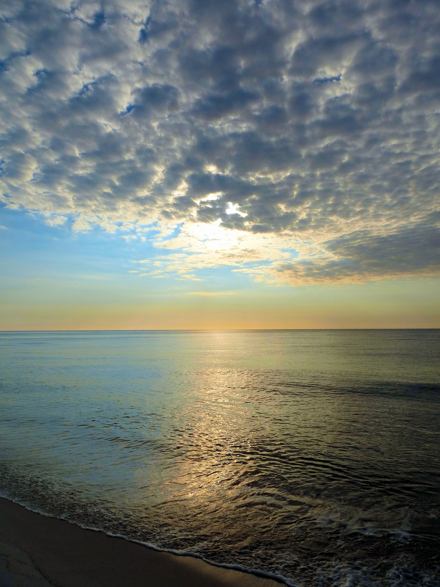 Panasonic DMC-ZS15 sample photo. Sleepy sea photography