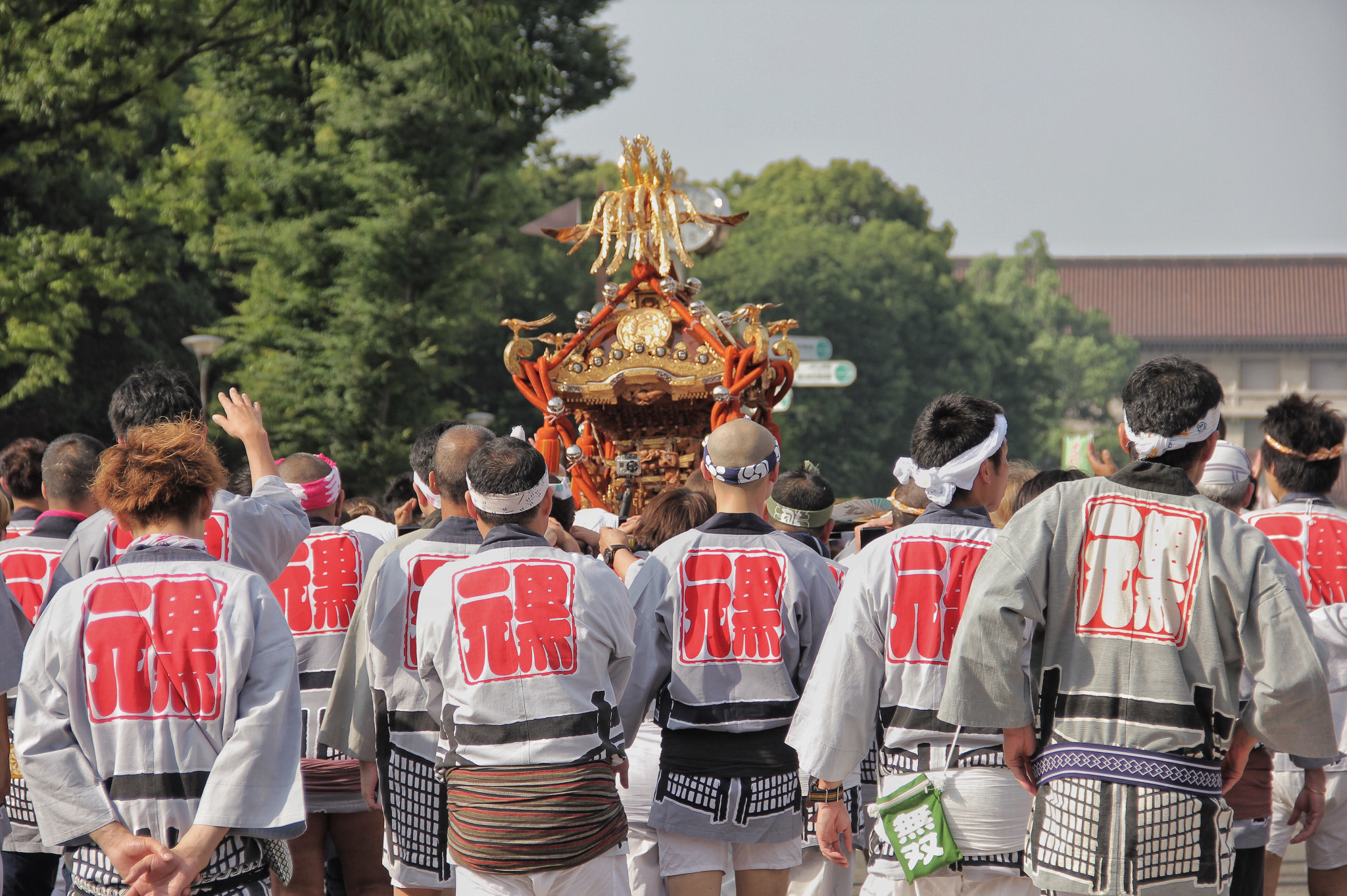 Canon EF-S 18-135mm F3.5-5.6 IS sample photo. Tokyo, japan | a ceremony at ueno park photography