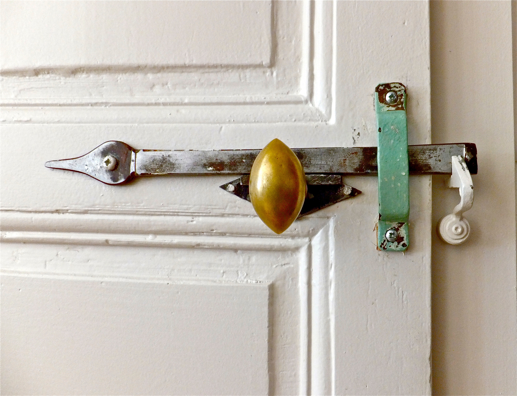 Fujifilm FinePix F660EXR sample photo. Lock up photography
