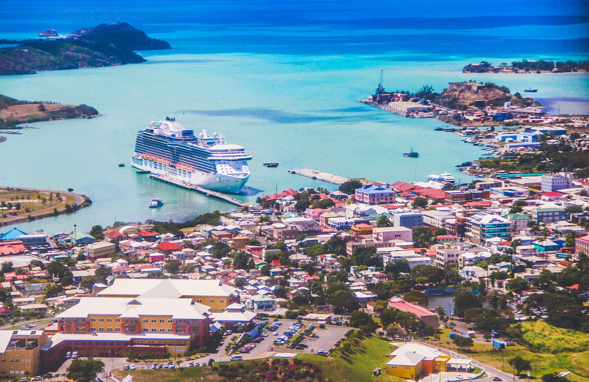 Canon EOS 650D (EOS Rebel T4i / EOS Kiss X6i) sample photo. Antigua st. john's city  photography