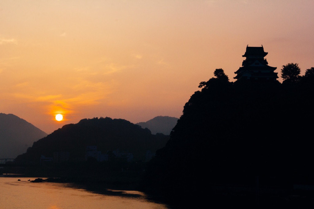 ZEISS Makro-Planar T* 50mm F2 sample photo. 犬山城の朝 photography