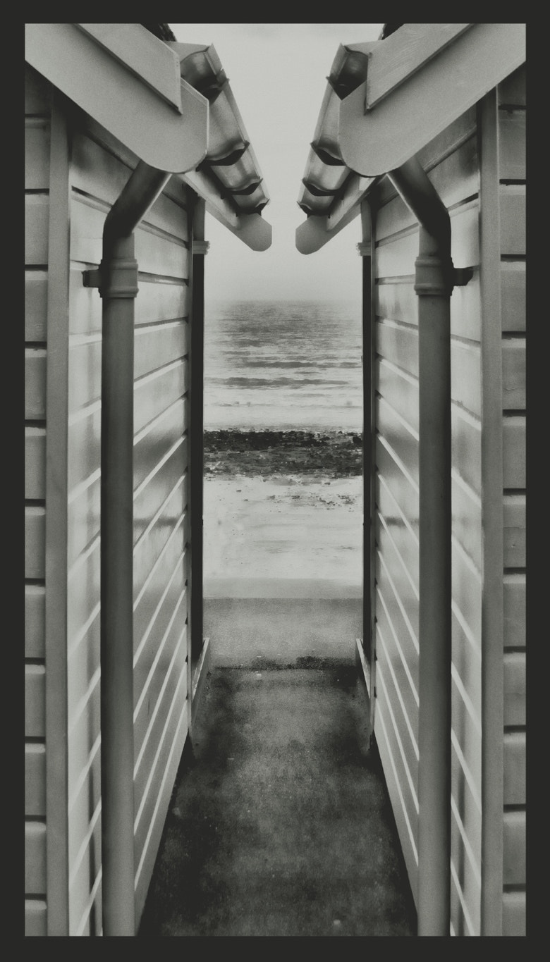 Canon EF 28-135mm F3.5-5.6 IS USM sample photo. Langland bay beach huts photography