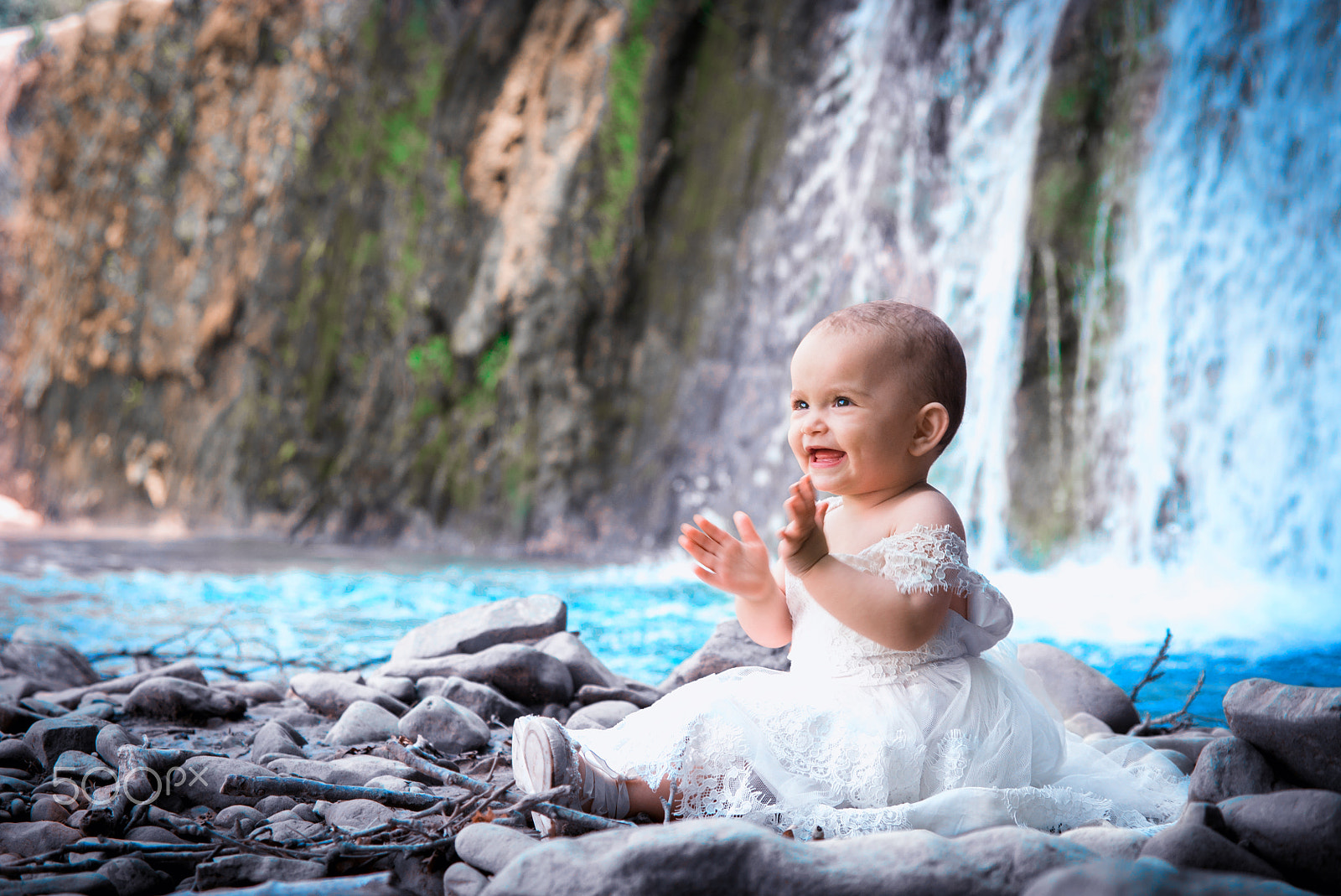 Minolta AF 28-135mm F4-4.5 sample photo. Water love photography