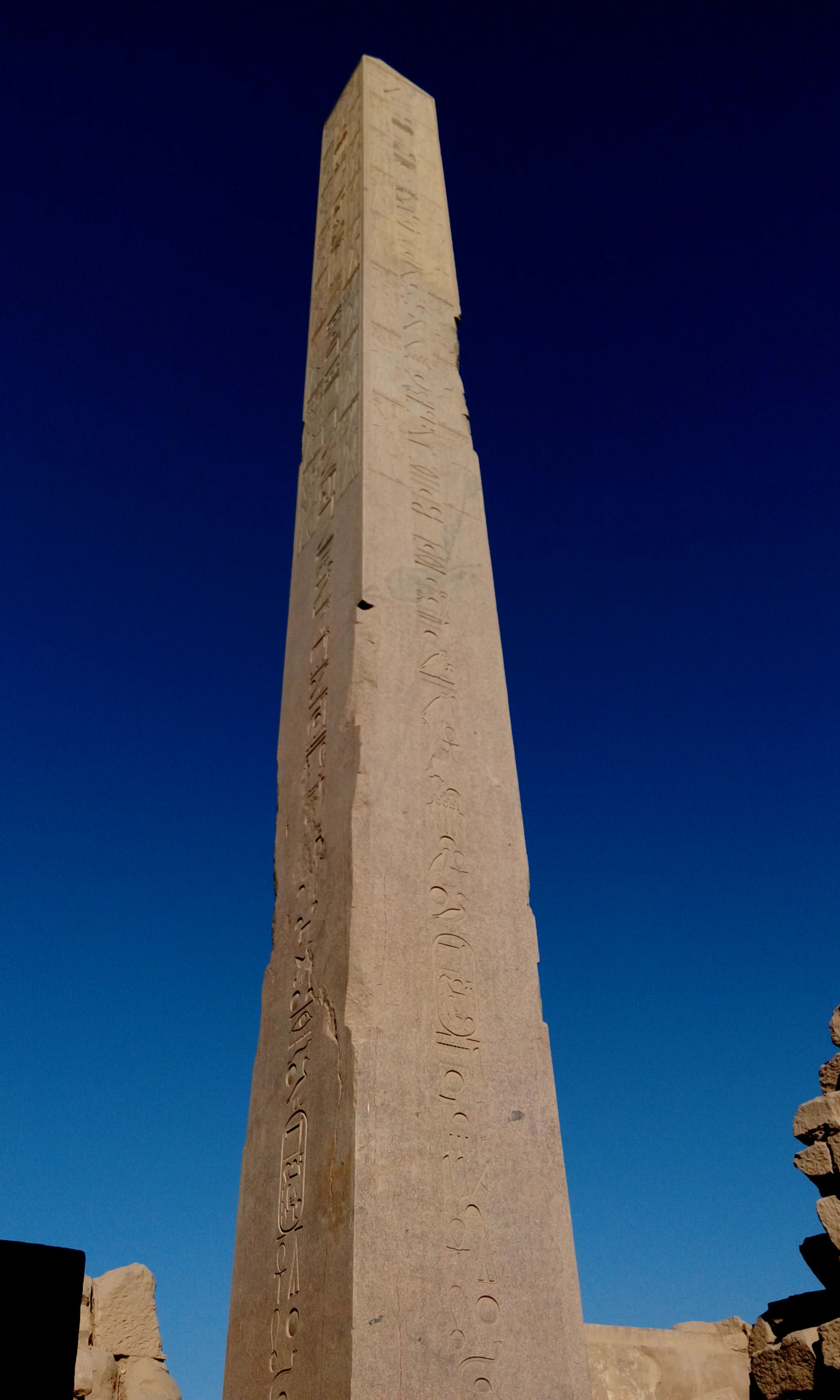 HTC DESIRE 820G PLUS DUAL SIM sample photo. Luxor photography