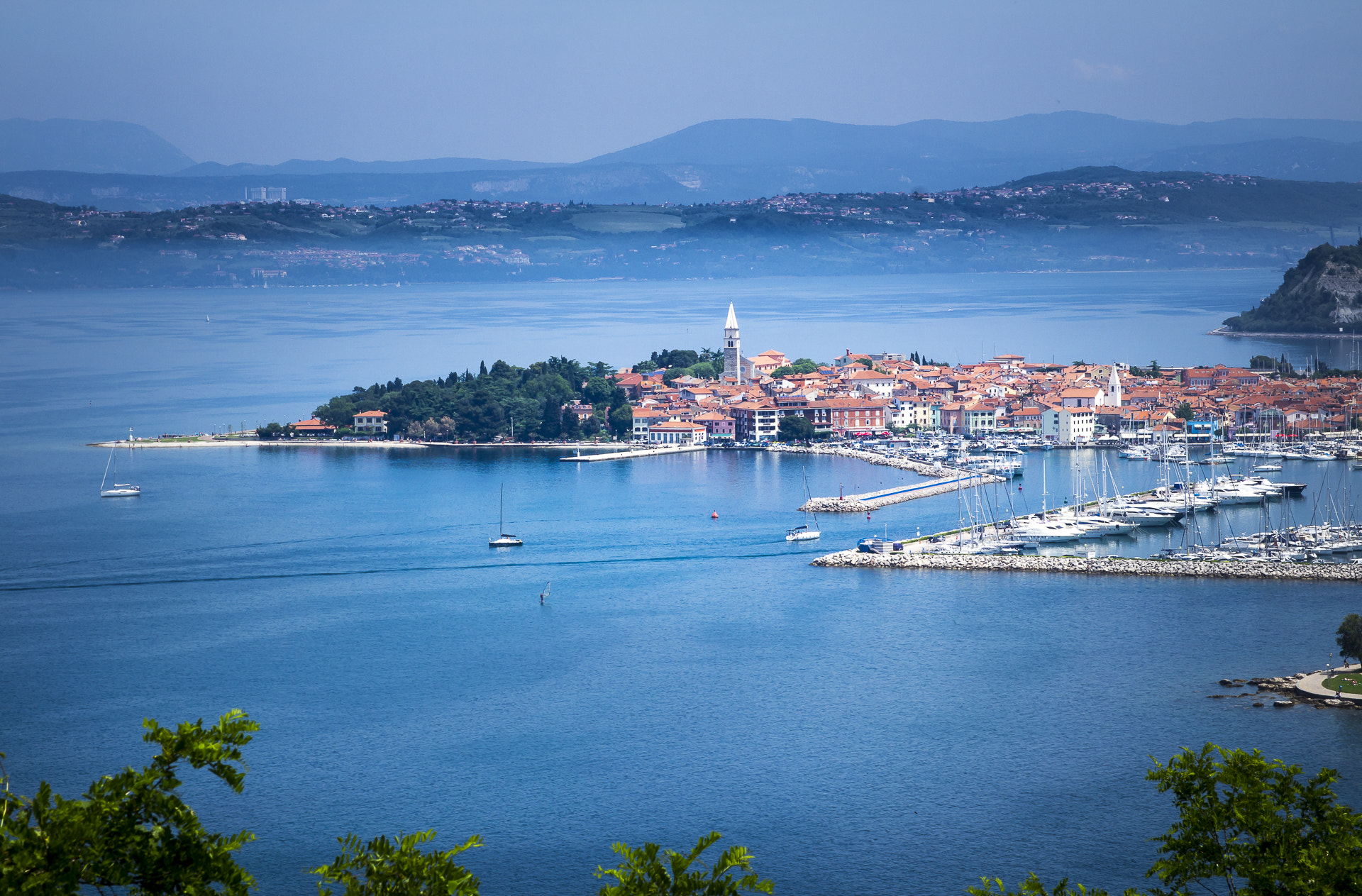 Canon EF 28-135mm F3.5-5.6 IS USM sample photo. Izola photography